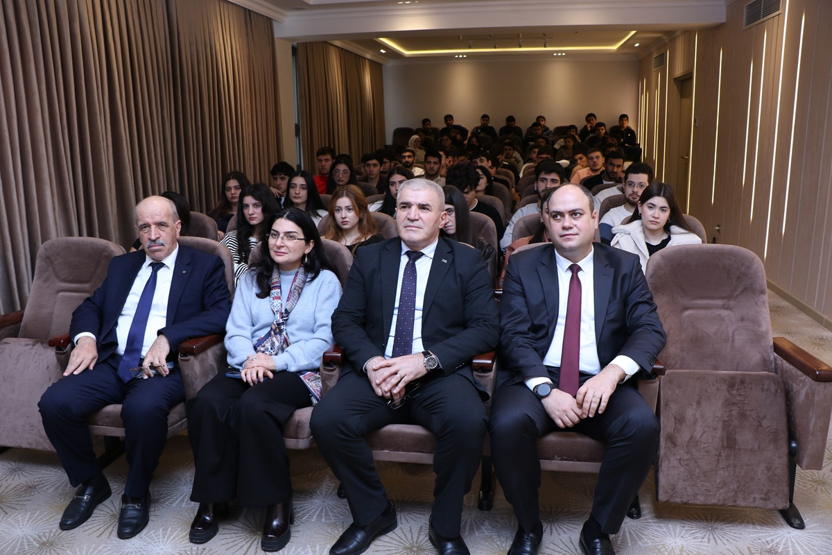 AzMİU-da “Əmək bazarı üçün XXI əsr bacarıqları” mövzusunda təlim keçirilib