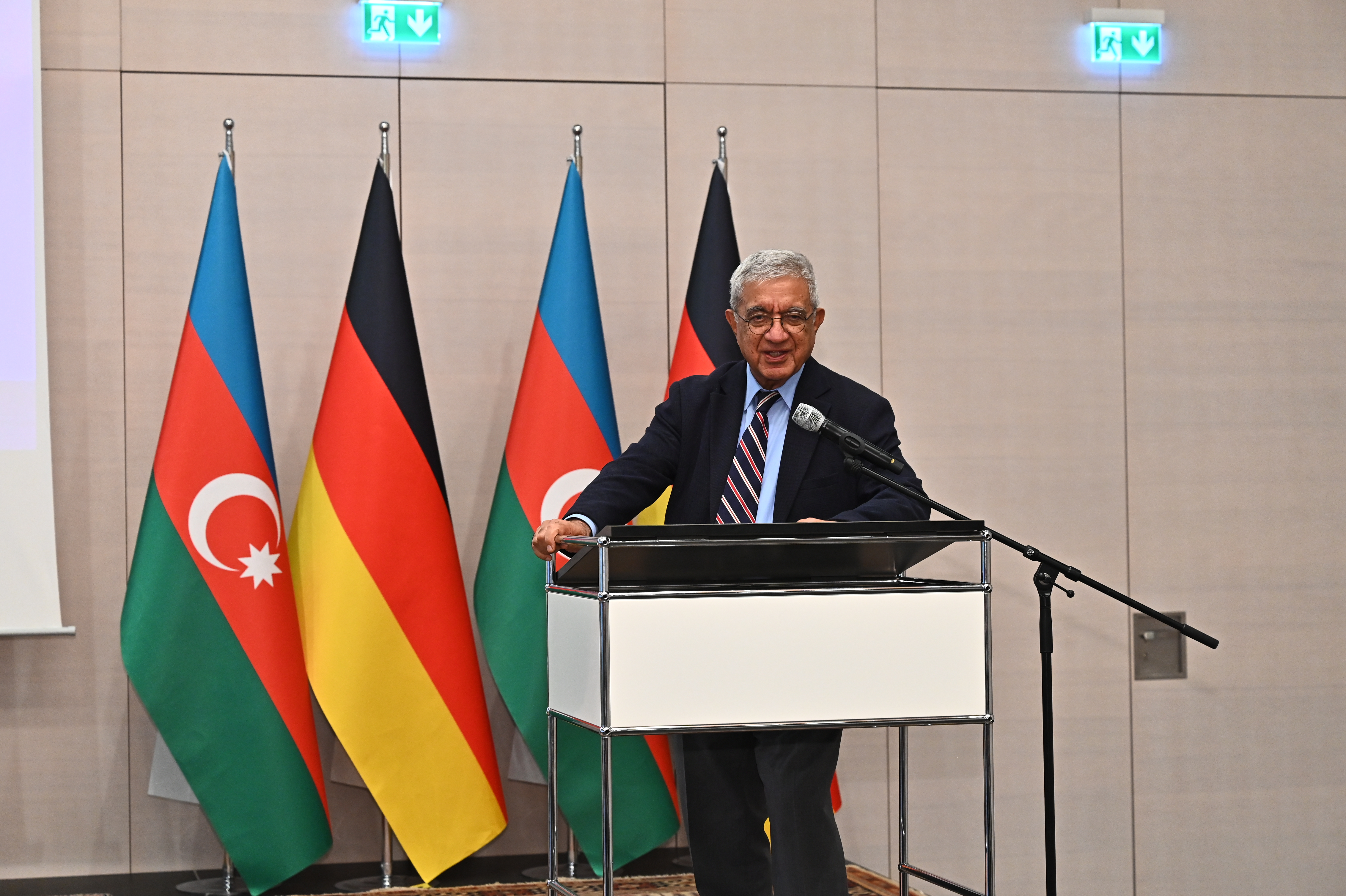 Almaniyada ADA Universiteti Məzunlarının Forumu keçirilib