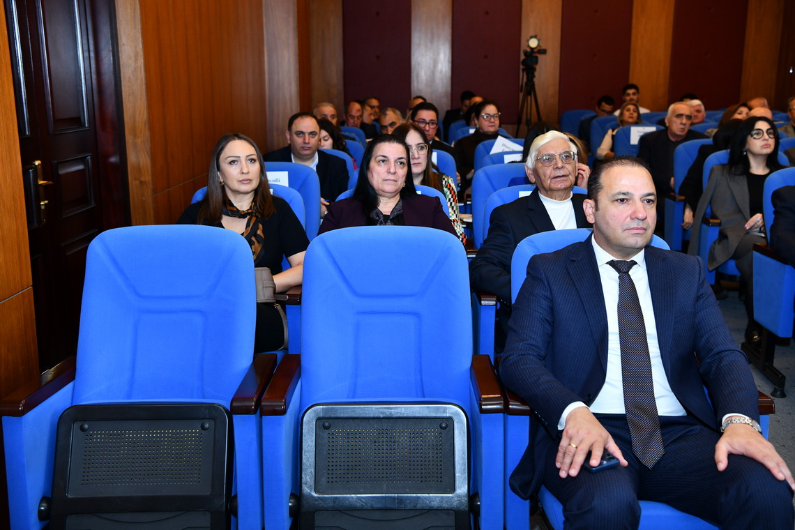 ADNSU-da Elmi Şuranın iclasında görüləcək işlər və hədəflər müzakirə olunub