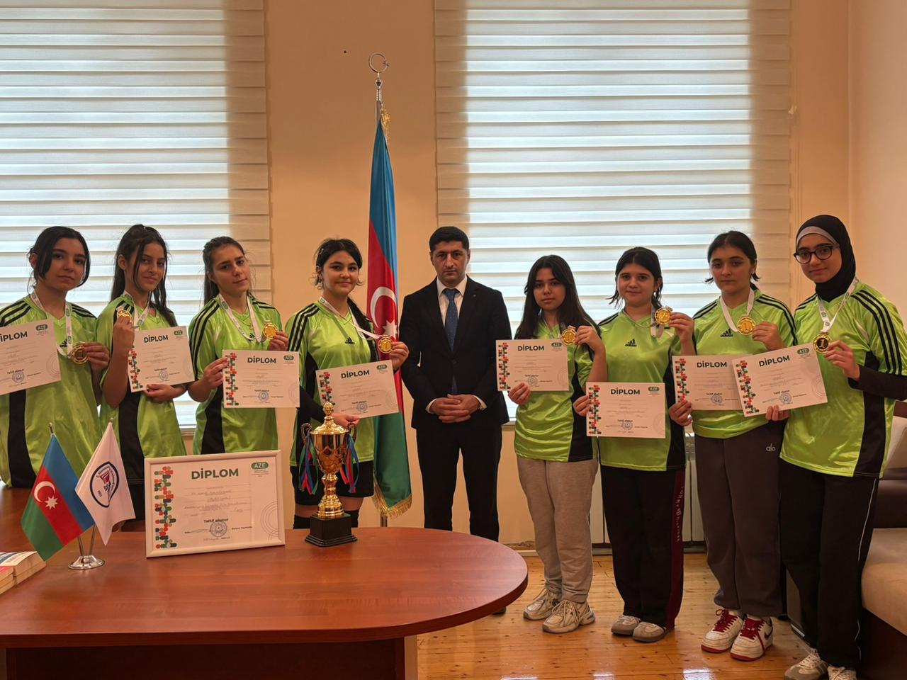 Bu məktəb idman sahəsində bir ayda beş birincilik qazanıb