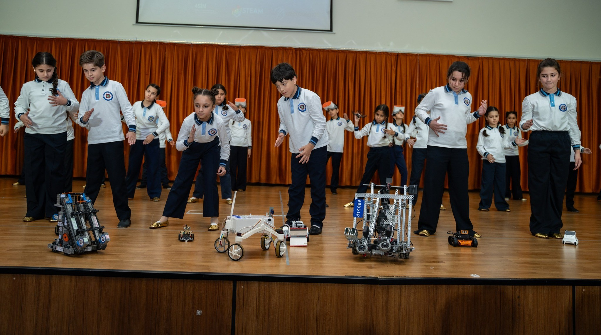 Bakı Avropa Liseyində “Sİ Laboratoriyası: Sİ tədqiq edək” layihəsinə start verilib