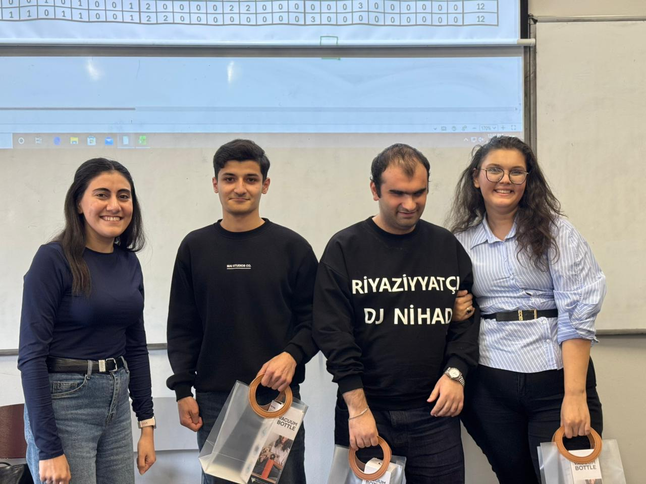 "MindMath" intellektual yarışı uğurla yekunlaşıb