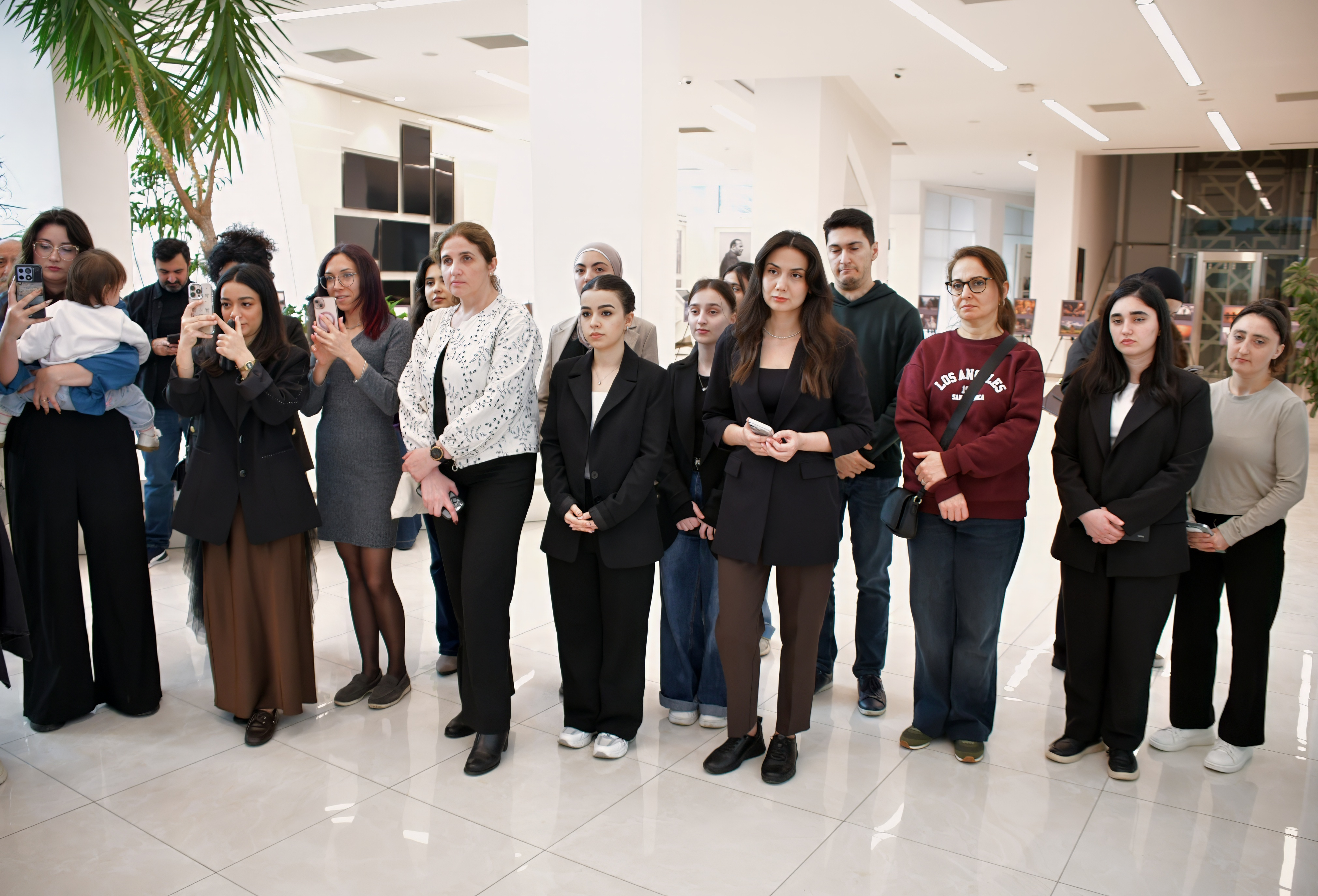 “Gilavar Fotoqrafiya Məktəbi” layihəsinə yekun vurulub