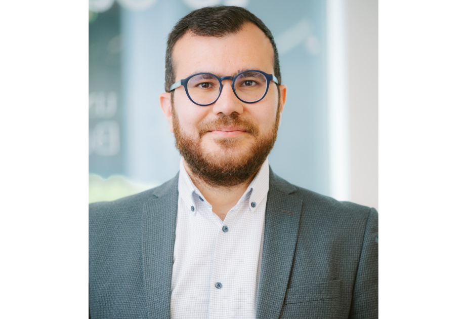 “Edinburq” Universitetində çalışan azərbaycanlı professor: Maliyyə, data və texnologiya gələcəyin dili olacaq