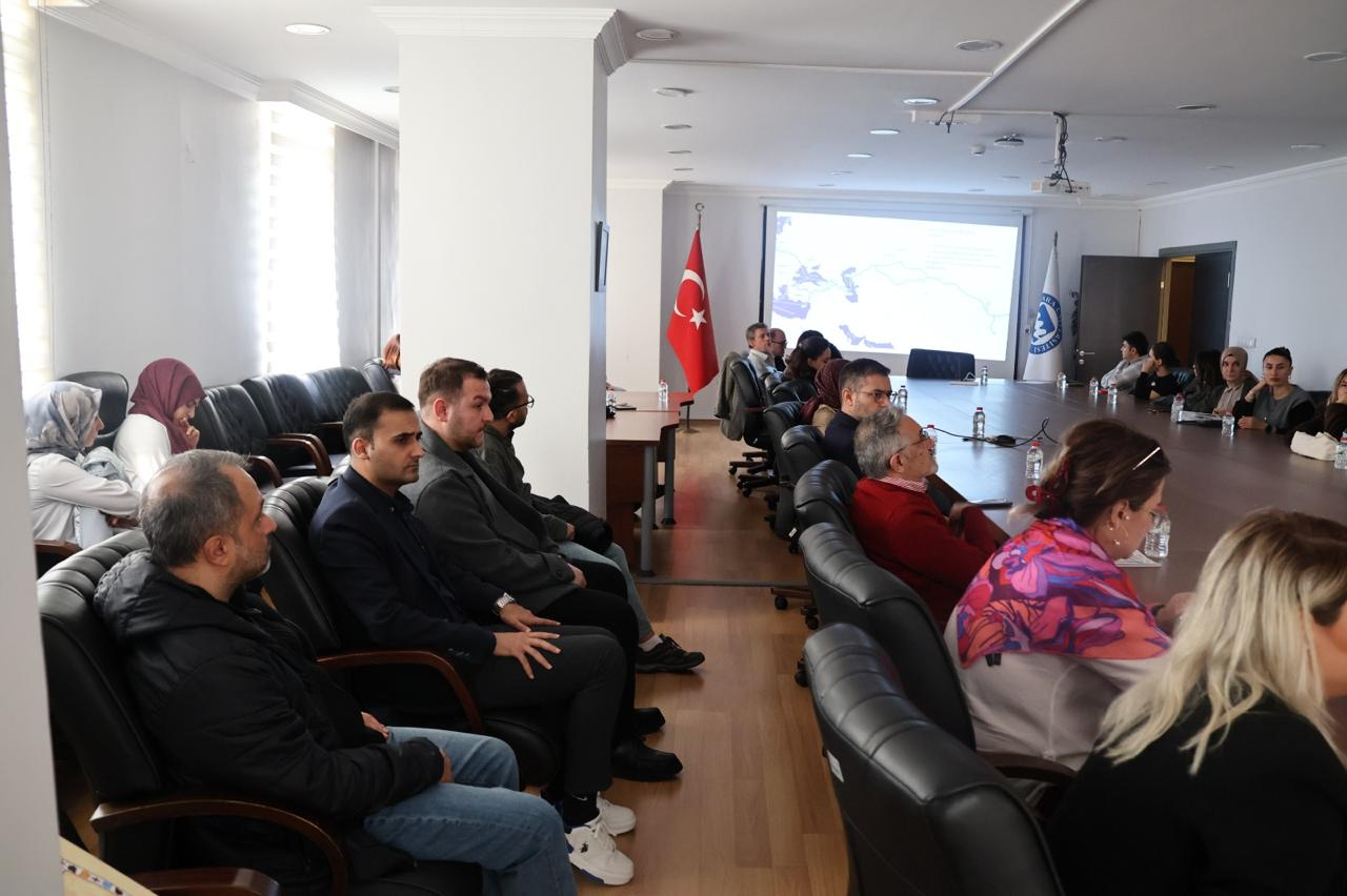 BSU-nun rektoru Marmara Universitetində mühazirə ilə çıxış edib 