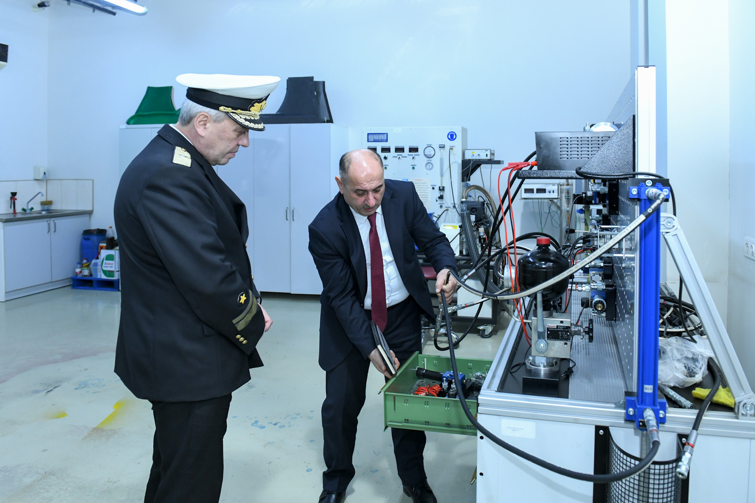 BMU ilə Bolqarıstanın Hərbi Dəniz Akademiyası arasında əməkdaşlıq müzakirə olunub