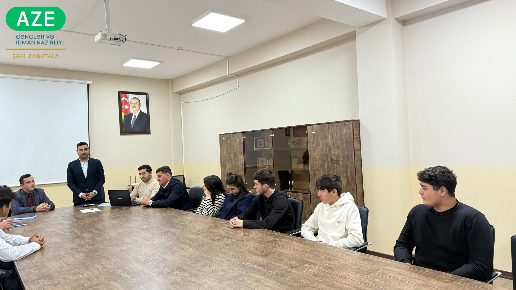 Qəbələ Peşə Mərkəzində  "dəyirmi masa" təşkil olunub