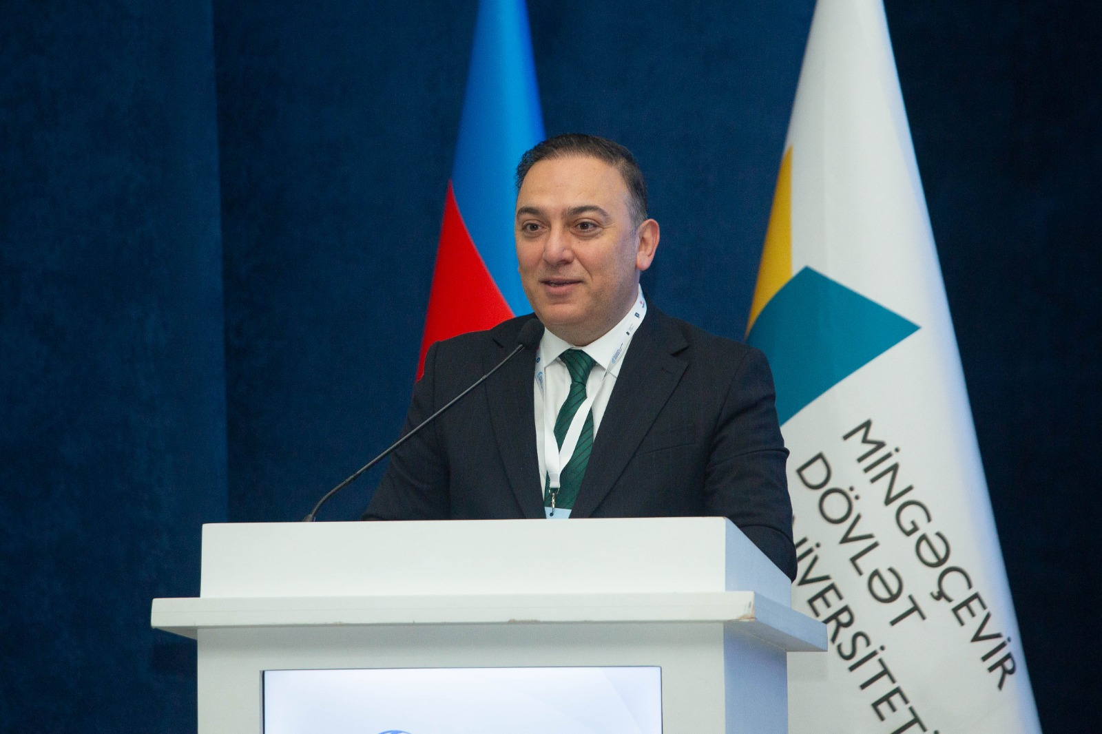 “Davamlı İnkişaf Strategiyası: Qlobal trendlər, milli təcrübələr və yeni hədəflər” adlı III Beynəlxalq Konfrans öz işinə başlayıb