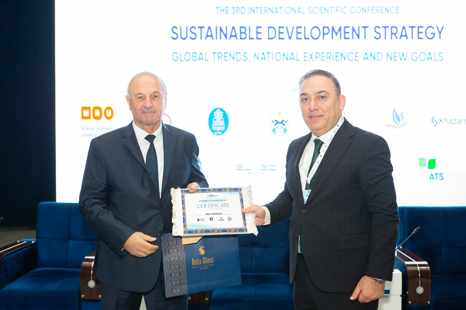 “Davamlı İnkişaf Strategiyası: Qlobal trendlər, milli təcrübələr və yeni hədəflər” adlı III Beynəlxalq Konfrans öz işinə başlayıb