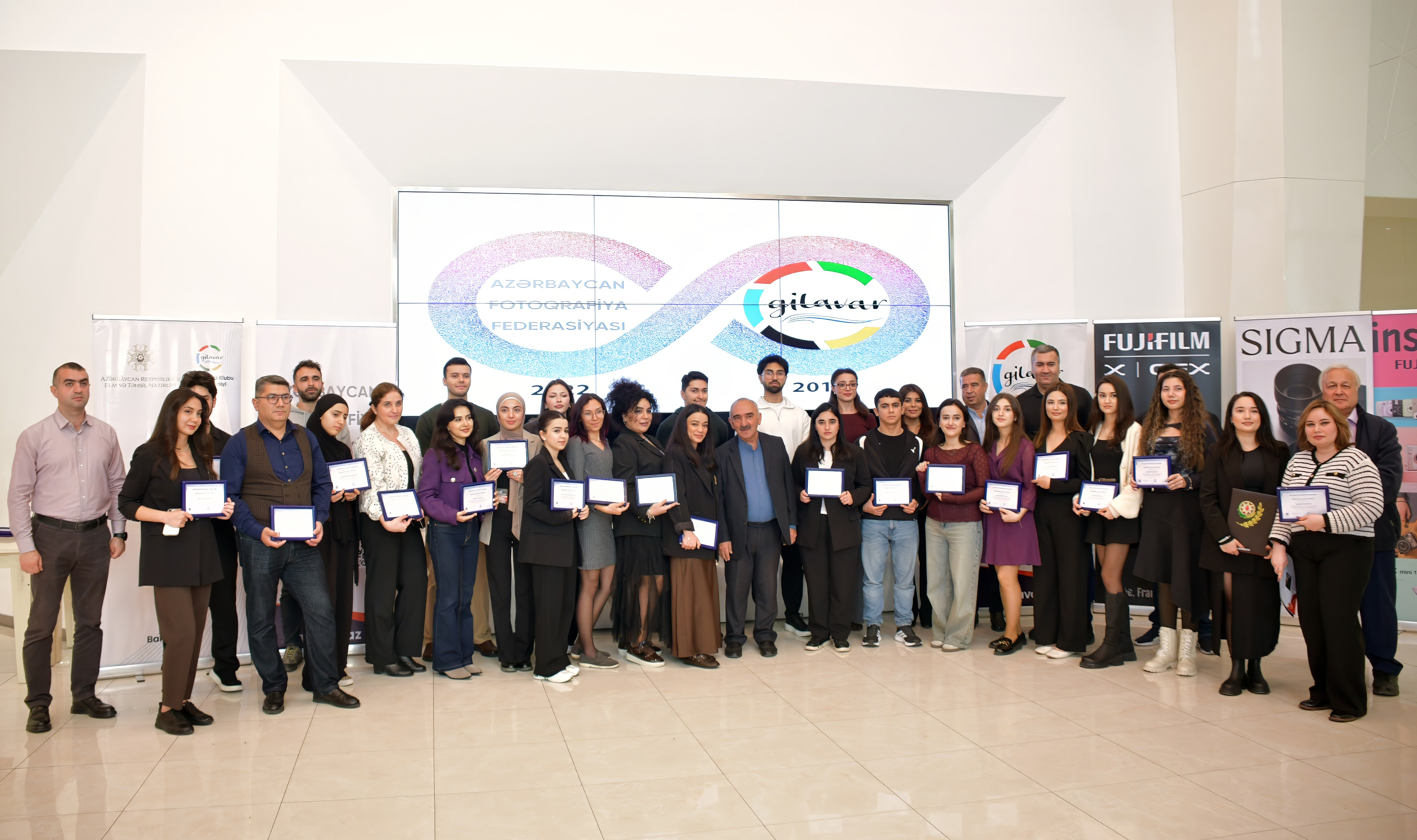 “Gilavar Fotoqrafiya Məktəbi” layihəsinə yekun vurulub