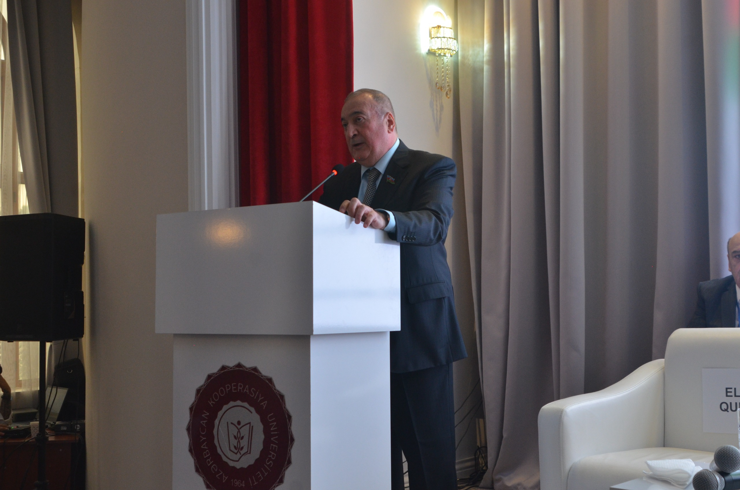 Azərbaycan Kooperasiya Universitetinin 60 illiyinə həsr edilən konfrans keçirilib