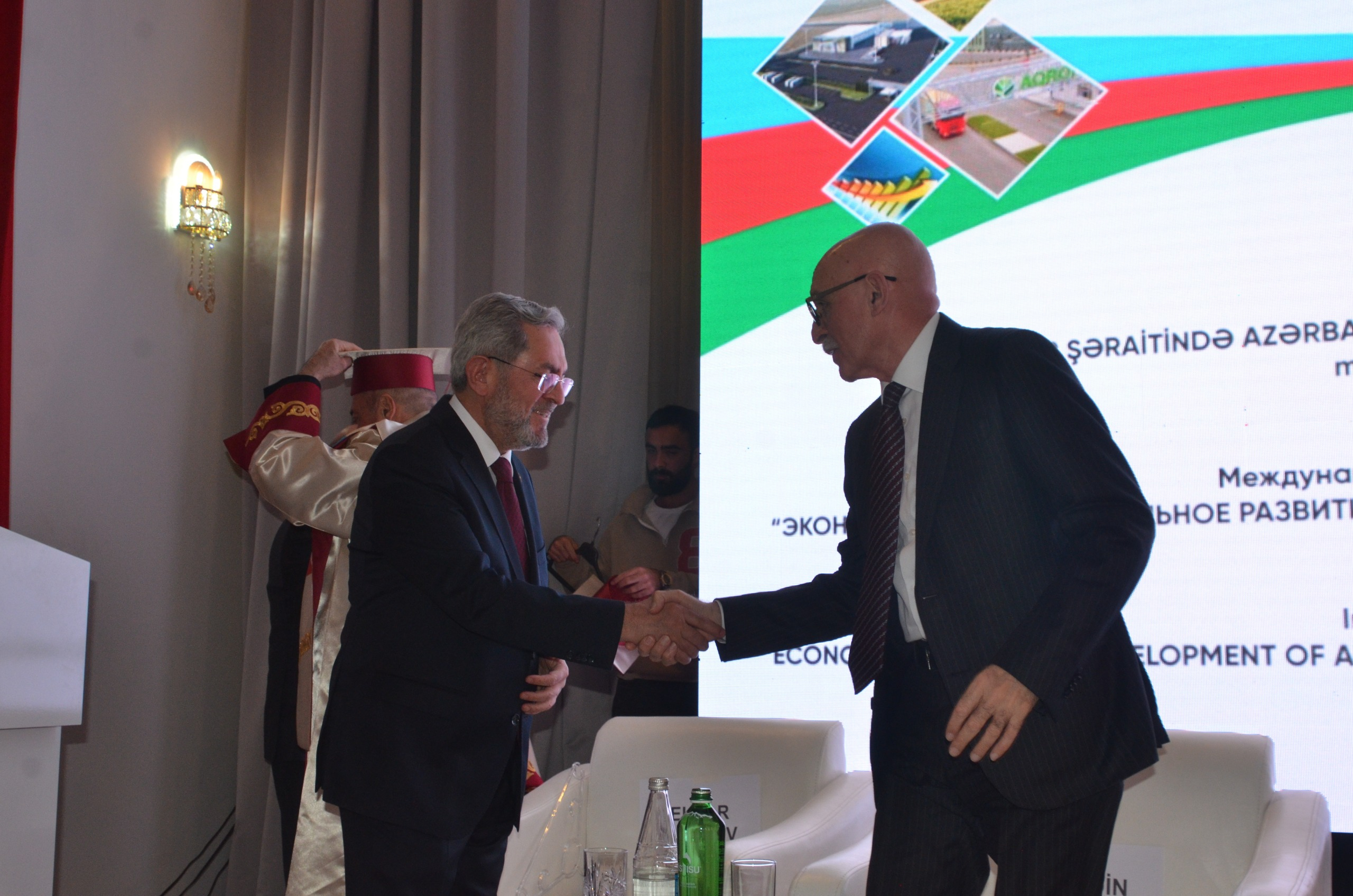 Azərbaycan Kooperasiya Universitetinin 60 illiyinə həsr edilən konfrans keçirilib