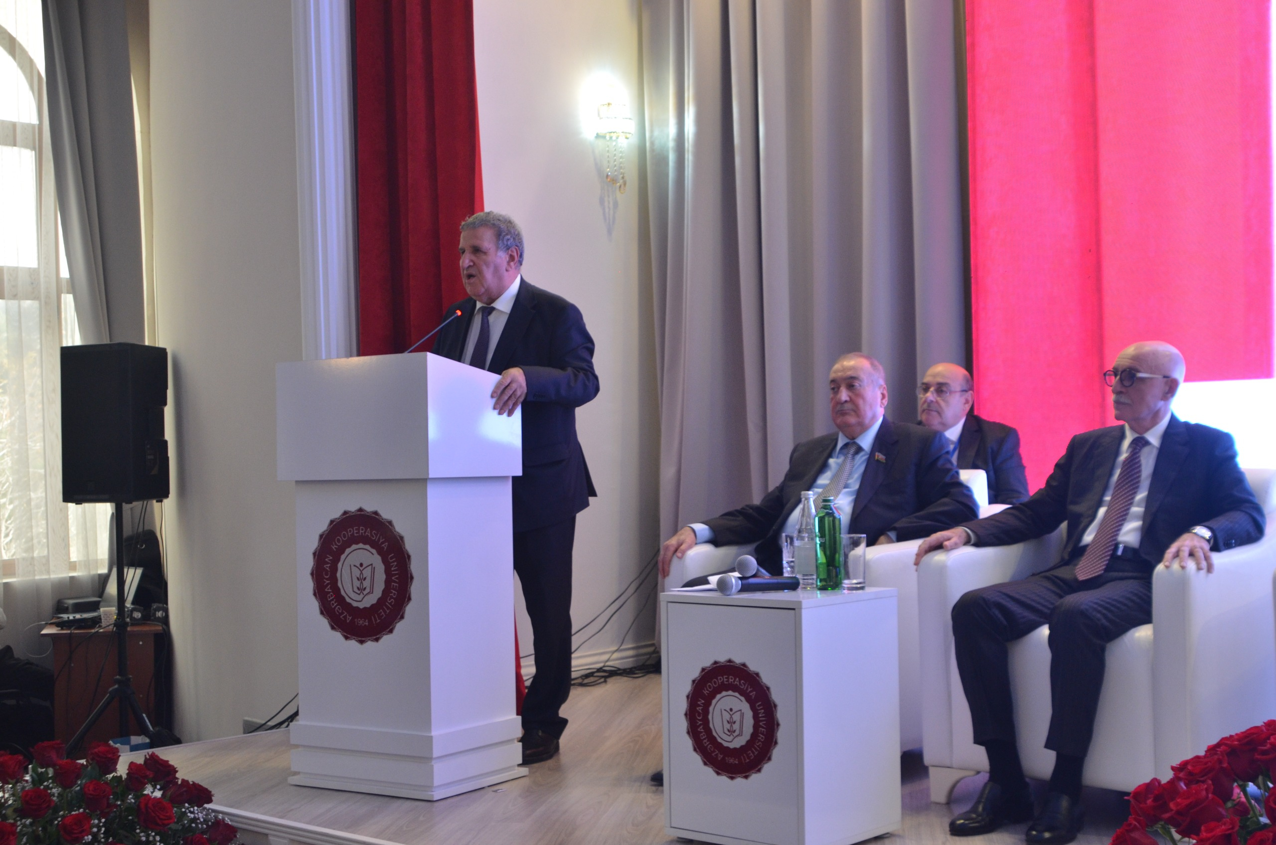 Azərbaycan Kooperasiya Universitetinin 60 illiyinə həsr edilən konfrans keçirilib