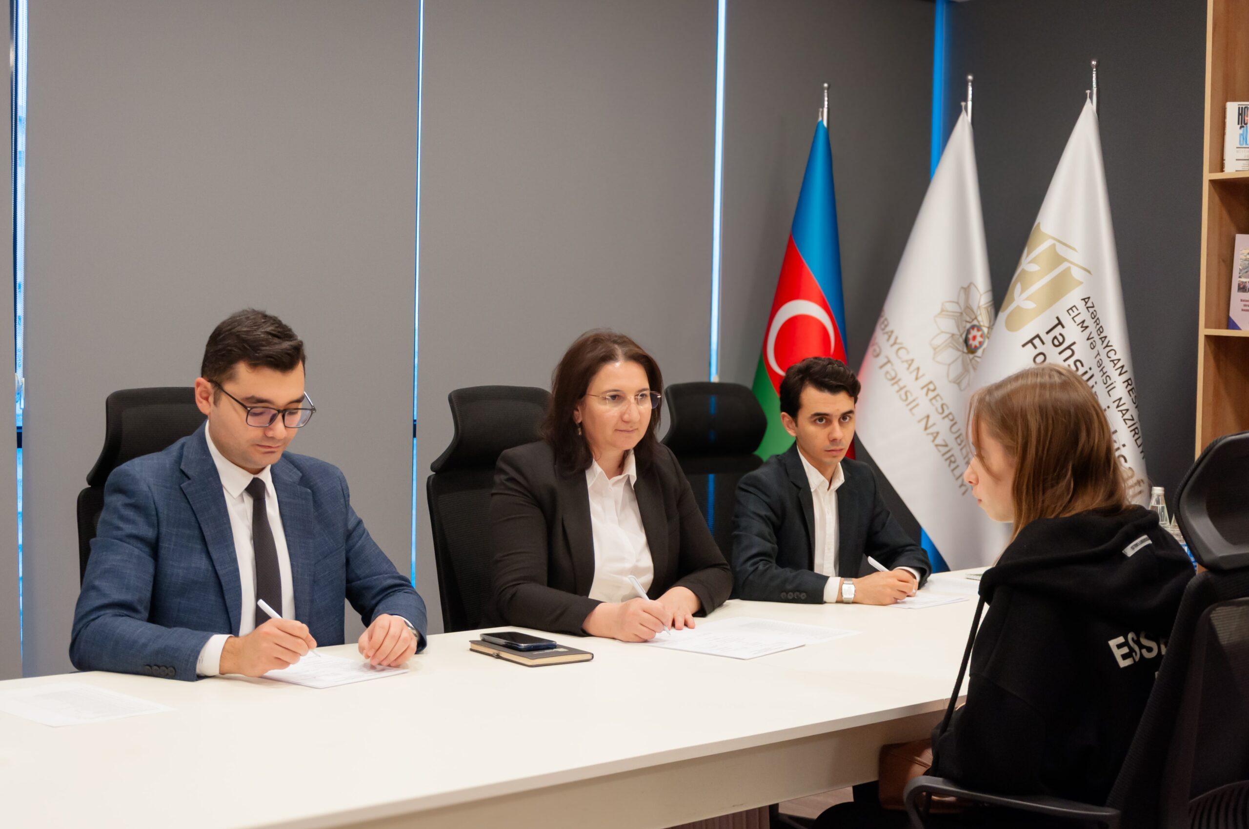 “Qırmızı Ürəklər” təqaüd proqramının müsahibə mərhələsi başlayıb