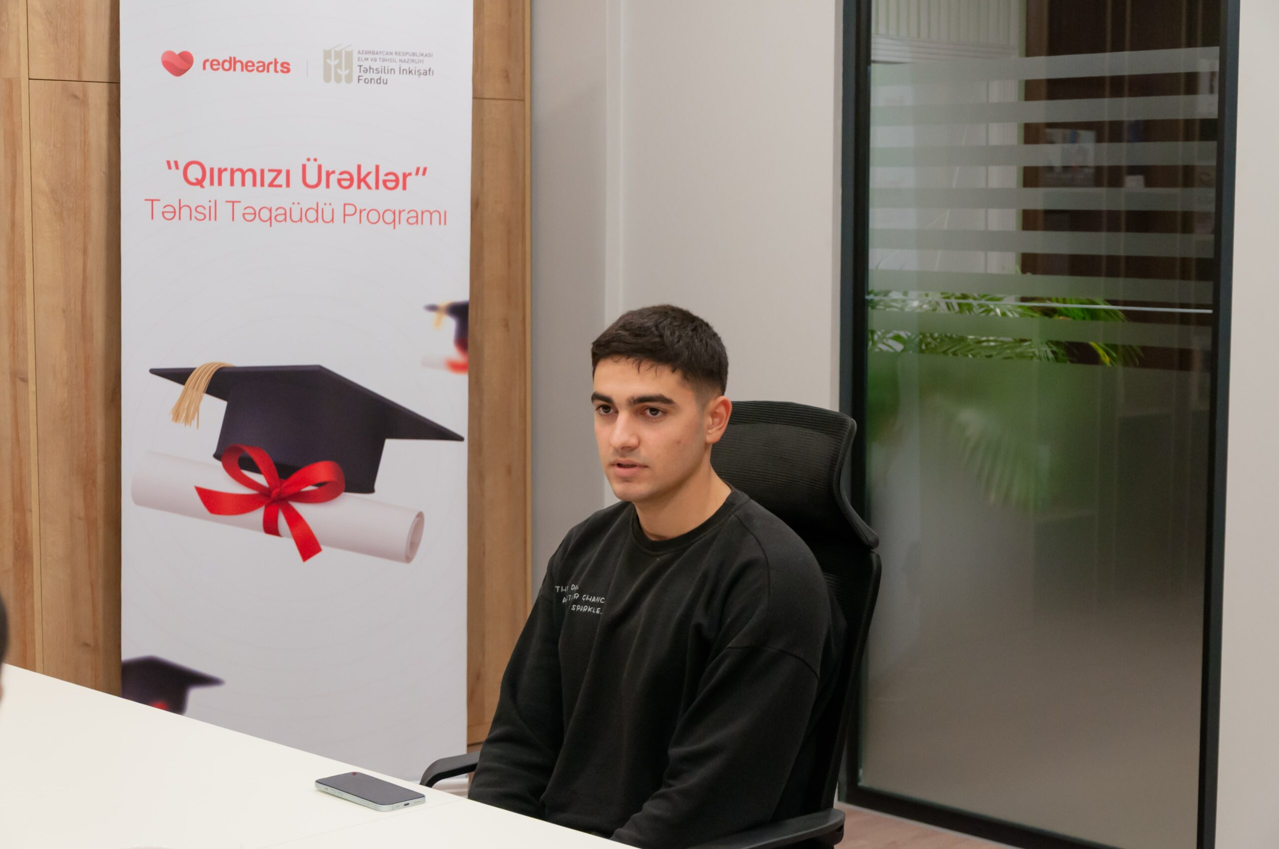 “Qırmızı Ürəklər” təqaüd proqramının müsahibə mərhələsi başlayıb