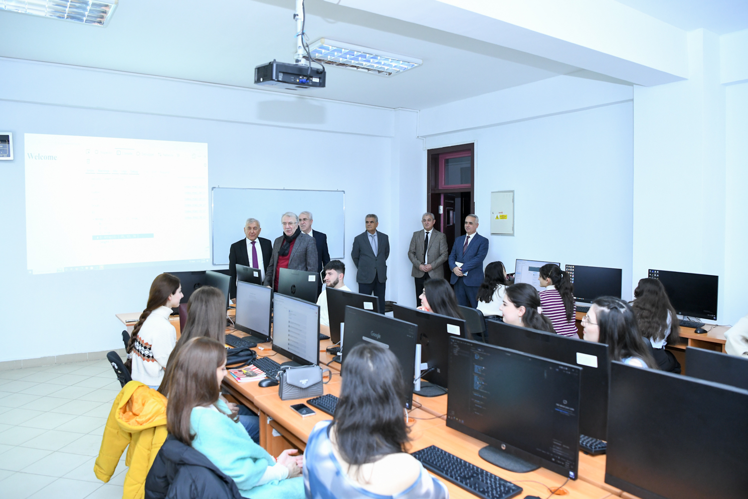 BMU-da dünyaşöhrətli alim Məsud Əfəndiyevlə görüş keçirilib