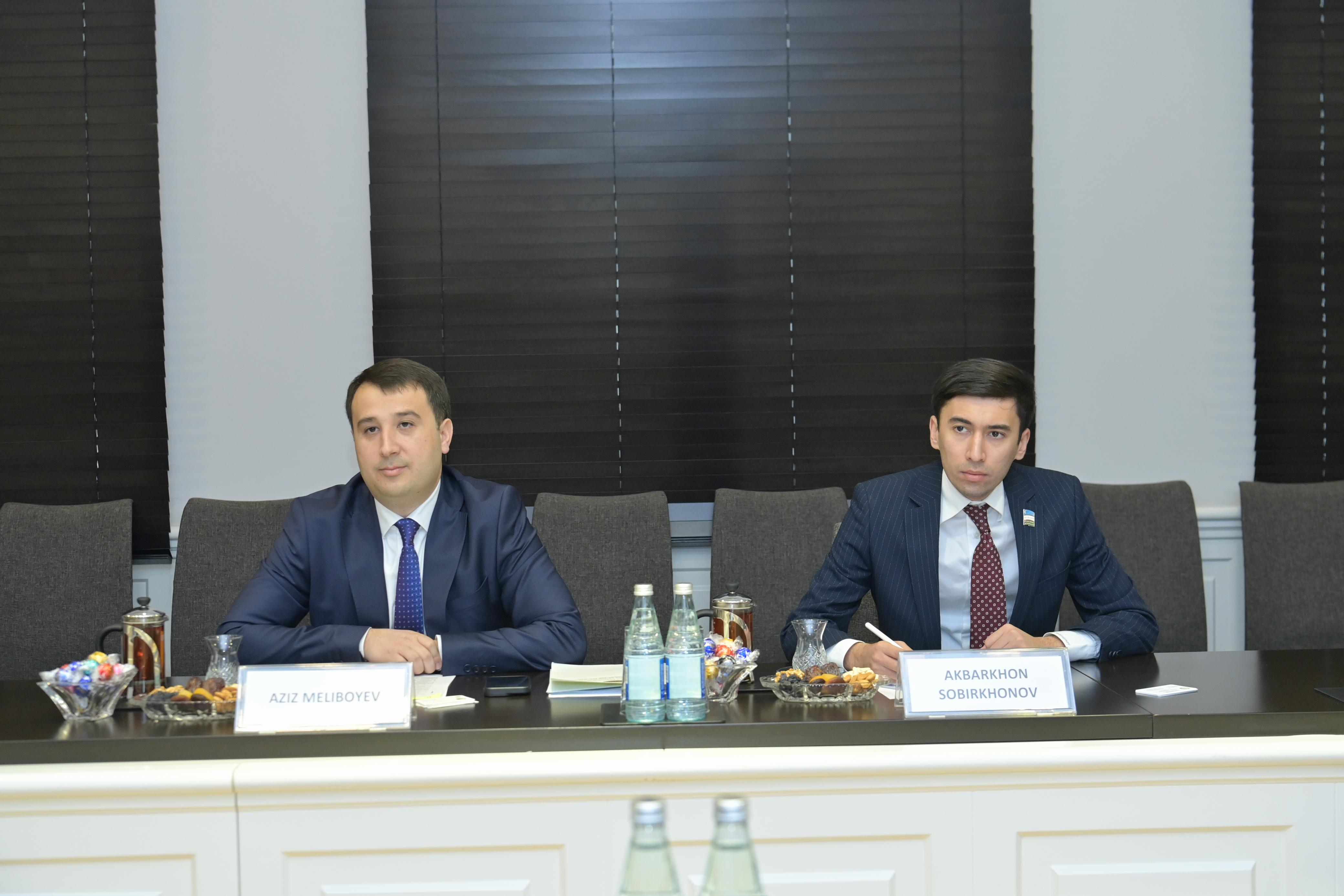 Həsən Həsənli Özbəkistanın ali təhsil, elm və innovasiyalar nazirinin müşaviri ilə görüşüb