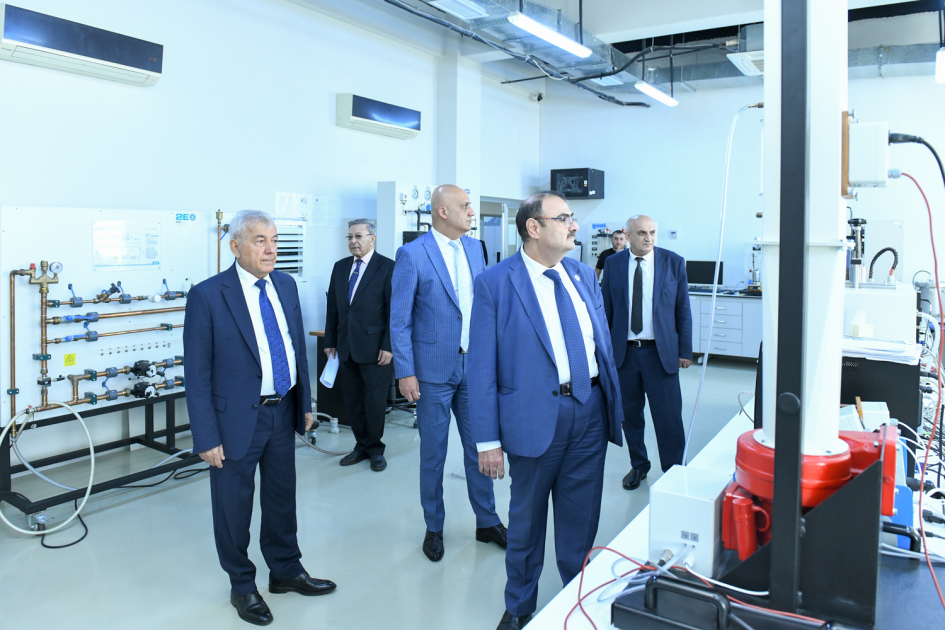 BMU ilə “Turan Volts Energy” arasında memorandum imzalanıb