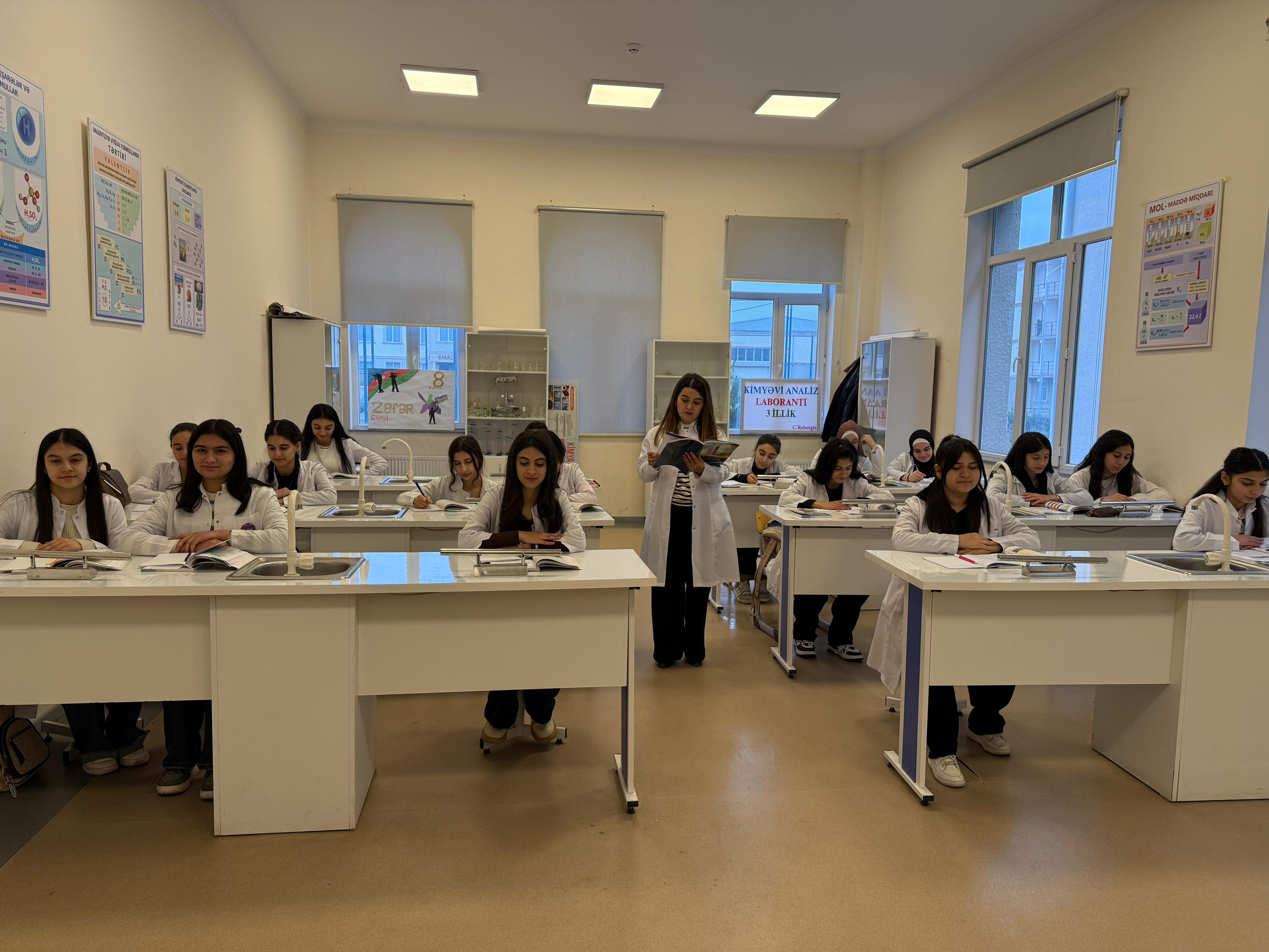 Tələbələrin şikayəti qəzetdə işıqlandırıldı