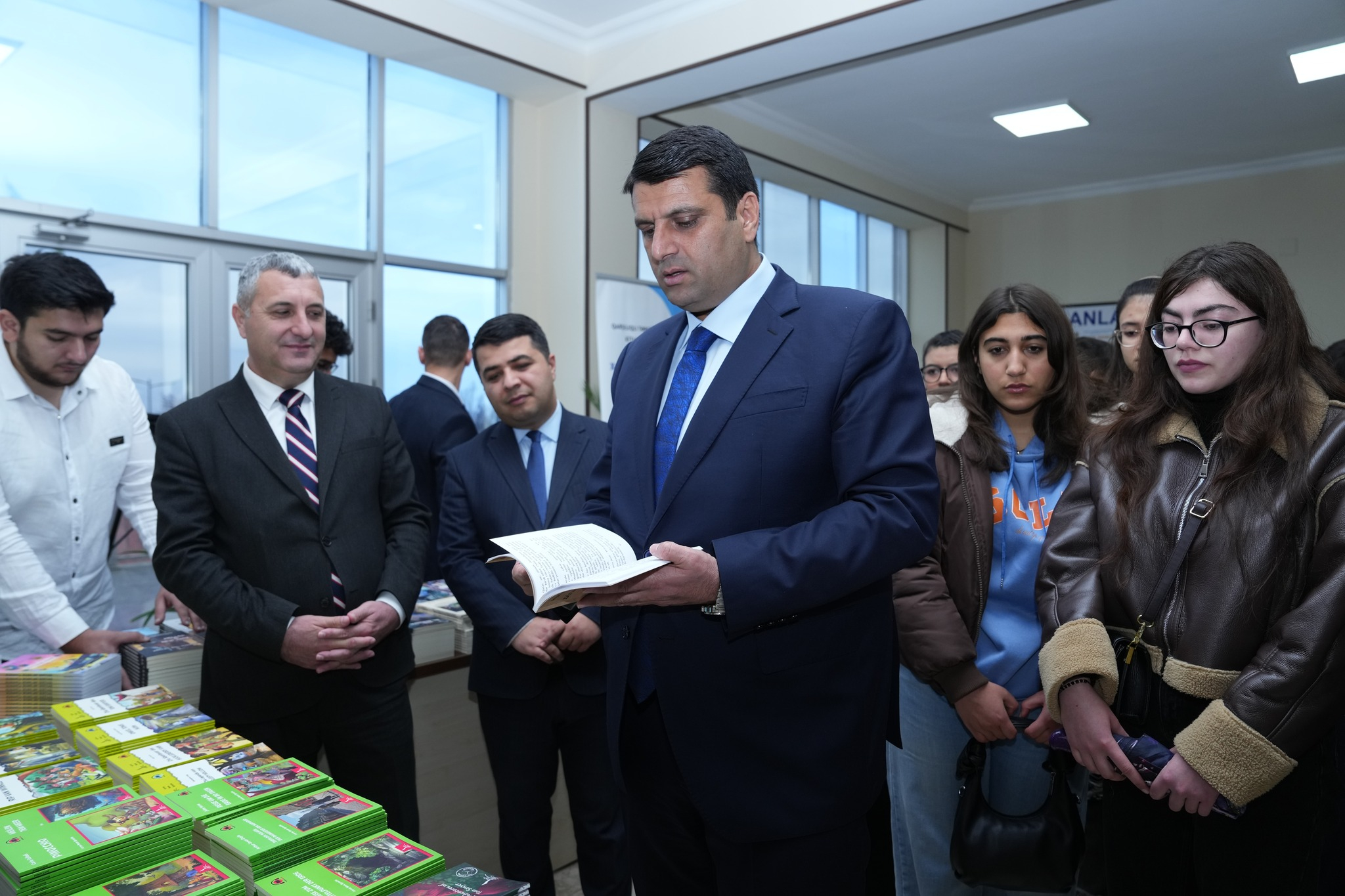 Naxçıvan Dövlət Universitetində kitab sərgisi keçirilib