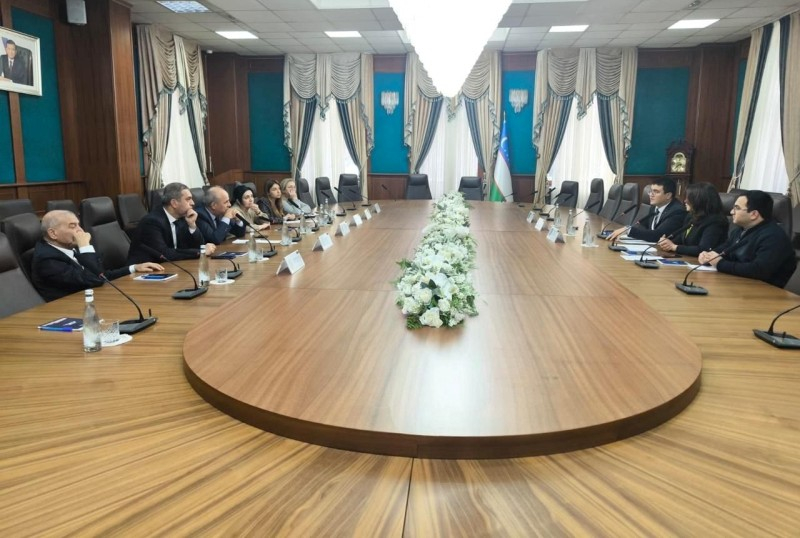 UNEC Özbəkistanla təhsil əlaqələrini genişləndirir