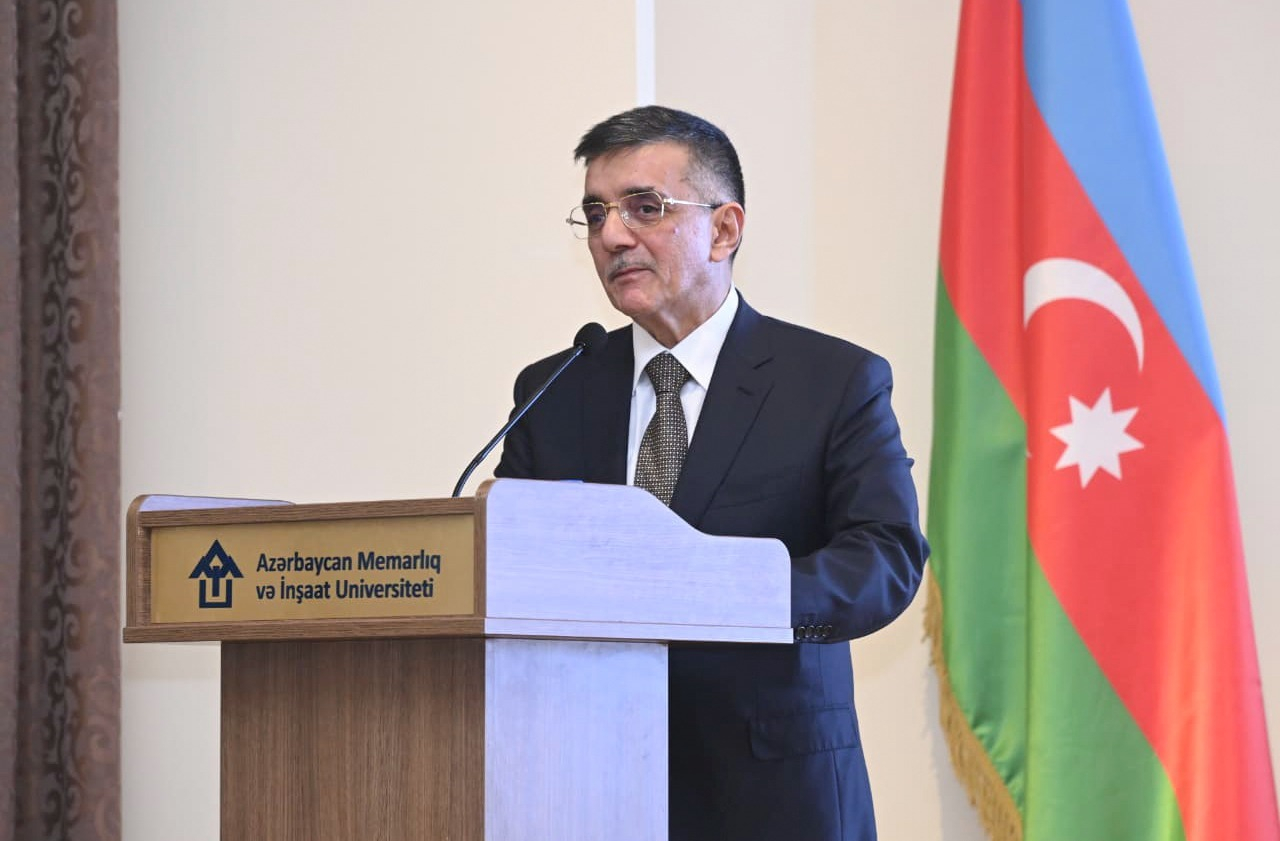 AzMİU-da “Azərbaycanda memarlıq təhsilinin dünəni, bu günü və gələcəyi” konfransı keçirilib