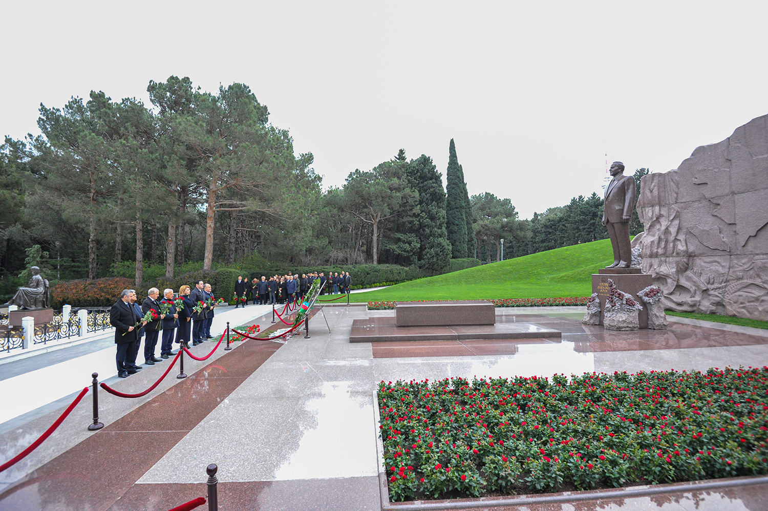 BMU-da Ulu Öndərin anım günü ilə bağlı tədbirlər keçirilib
