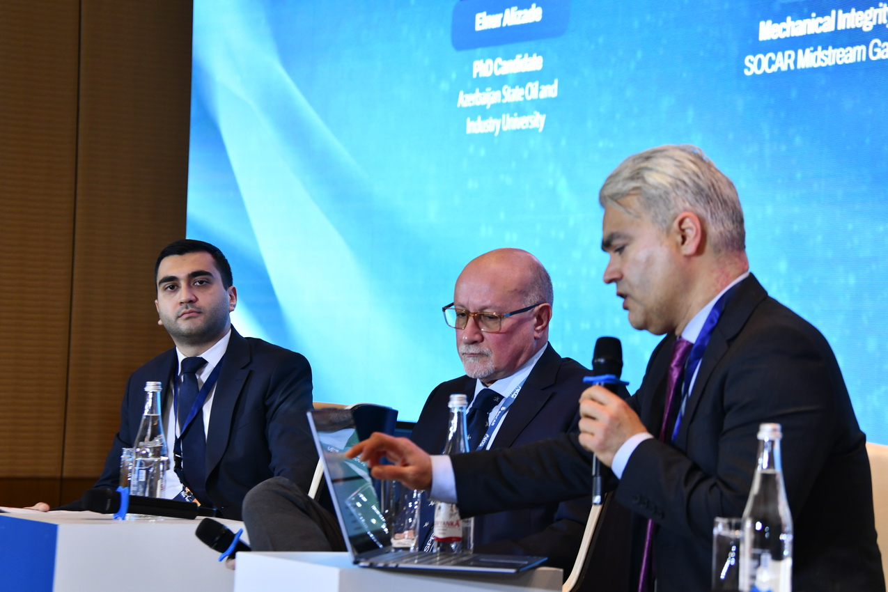 ADNSU-nun rektoru “AICC CASPIAN 2025”də “Mükəmməllik” mükafatına layiq görülüb