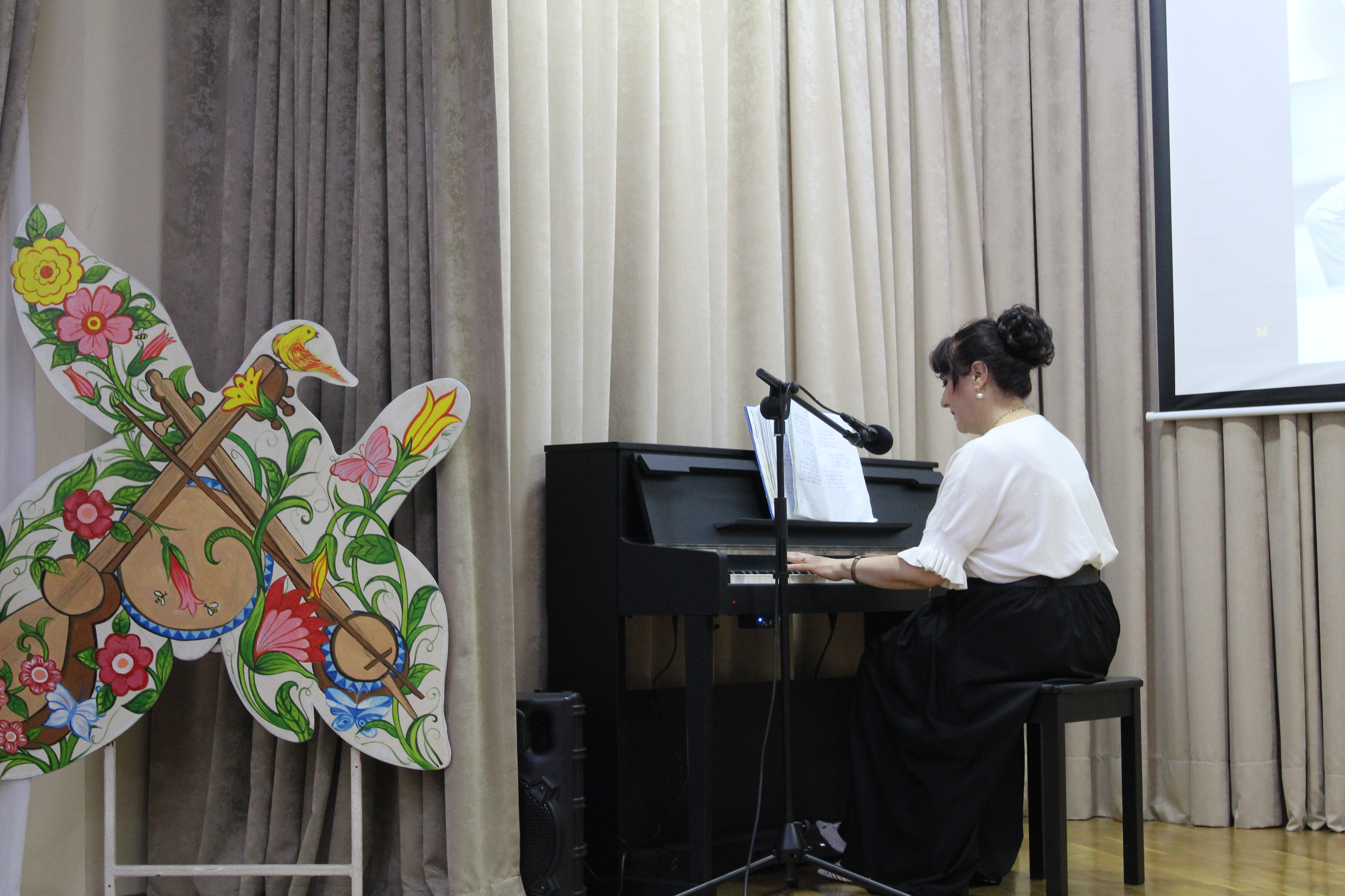 Rəşid Behbudovun mahnıları uşaqların ifasında