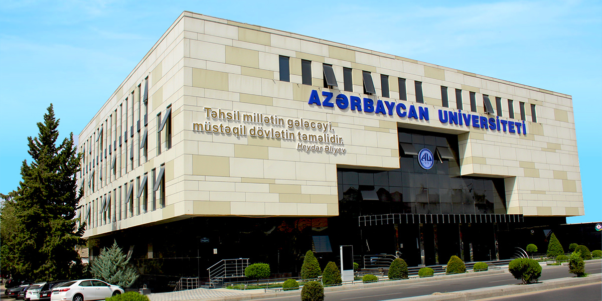 Universitetdə yıxılan tələbənin vəziyyəti açıqlandı