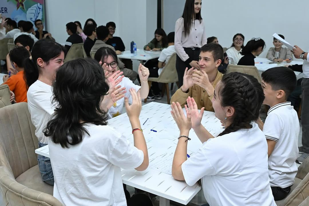 “Məktəbli Liqası” layihəsi ölkə üzrə uğurla davam edir