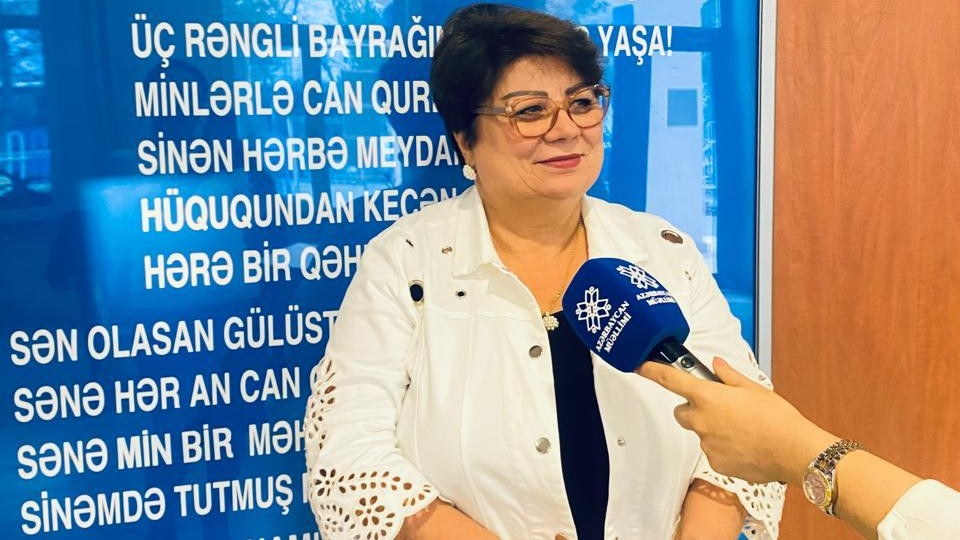 Müəllim şagirdlərinə nümunə olduğunu daim xatırlamalıdır