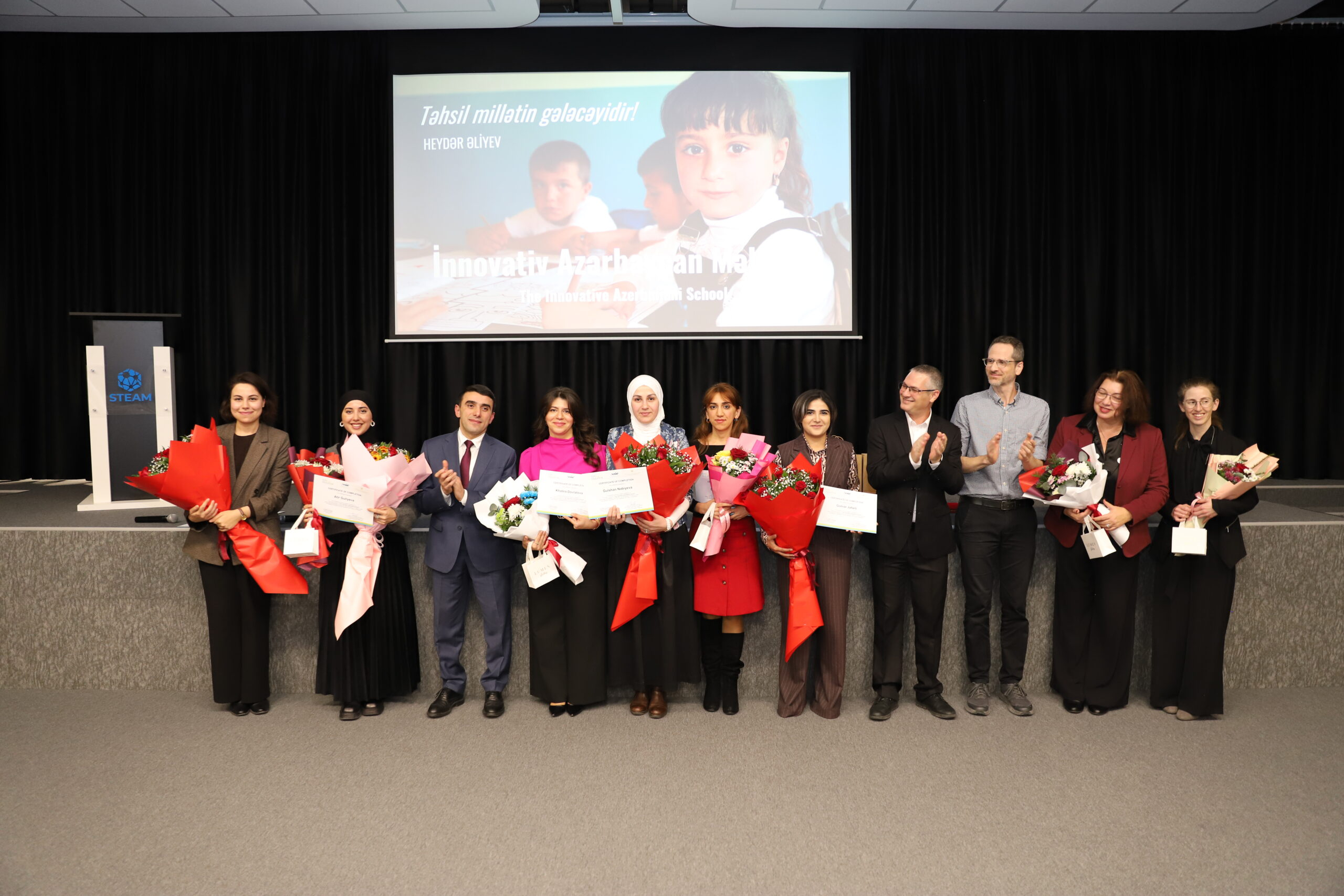 "İnnovativ məktəb” layihəsi çərçivəsində keçirilən təlimlər yekunlaşıb