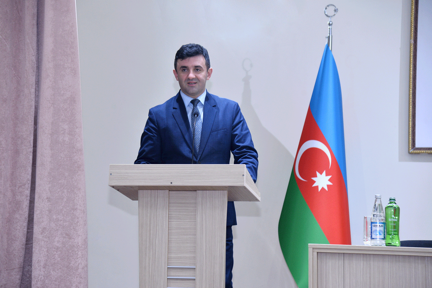 Valideyn konfransları davam edir