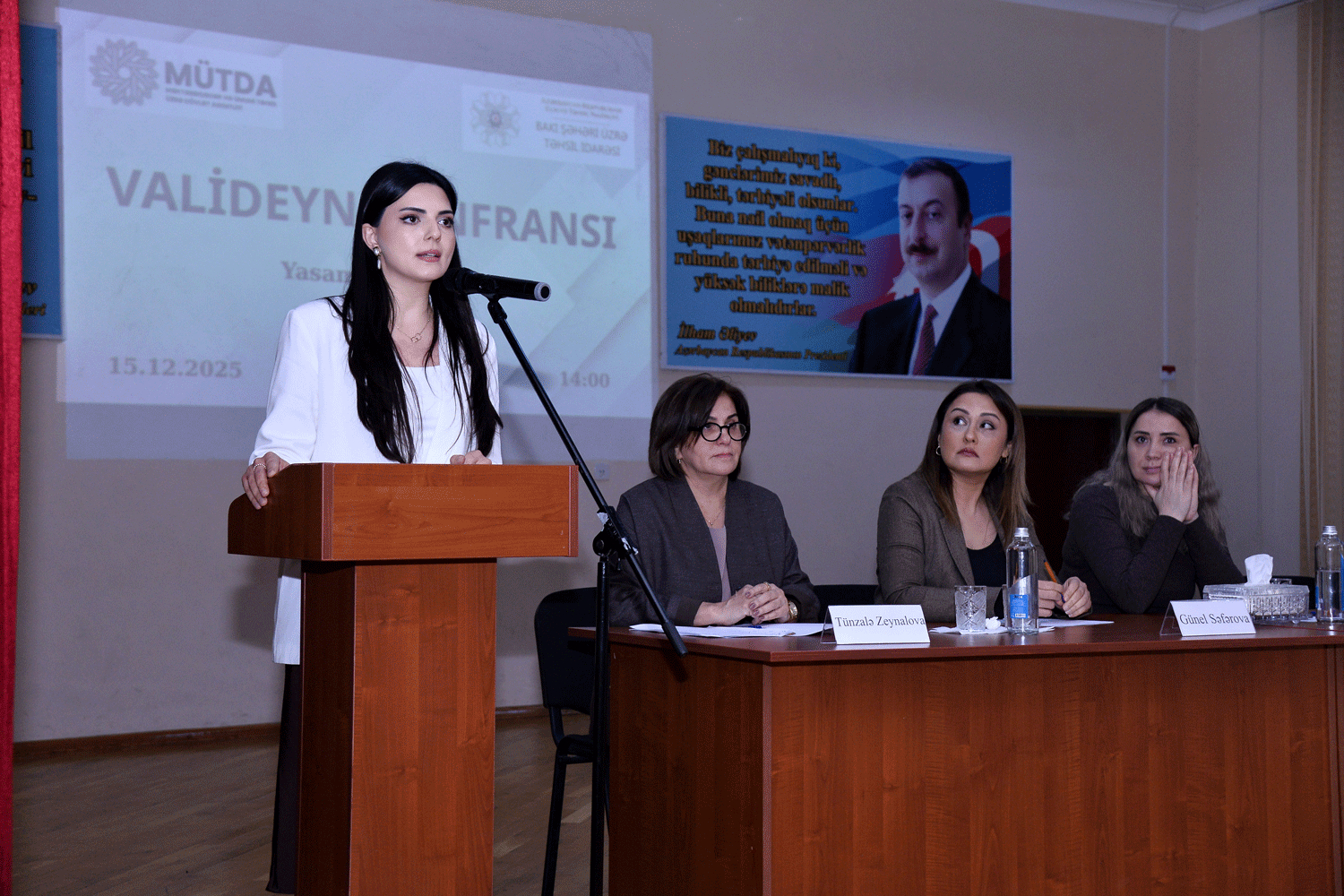 Valideyn konfransları davam edir