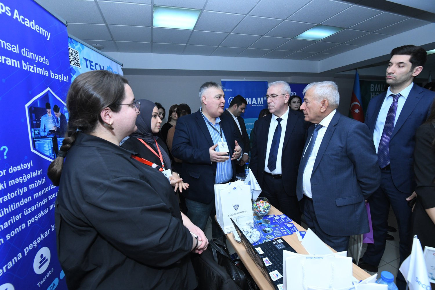 BMU-da “Karyera həftəsi” çərçivəsində növbəti sərgi təşkil olunub