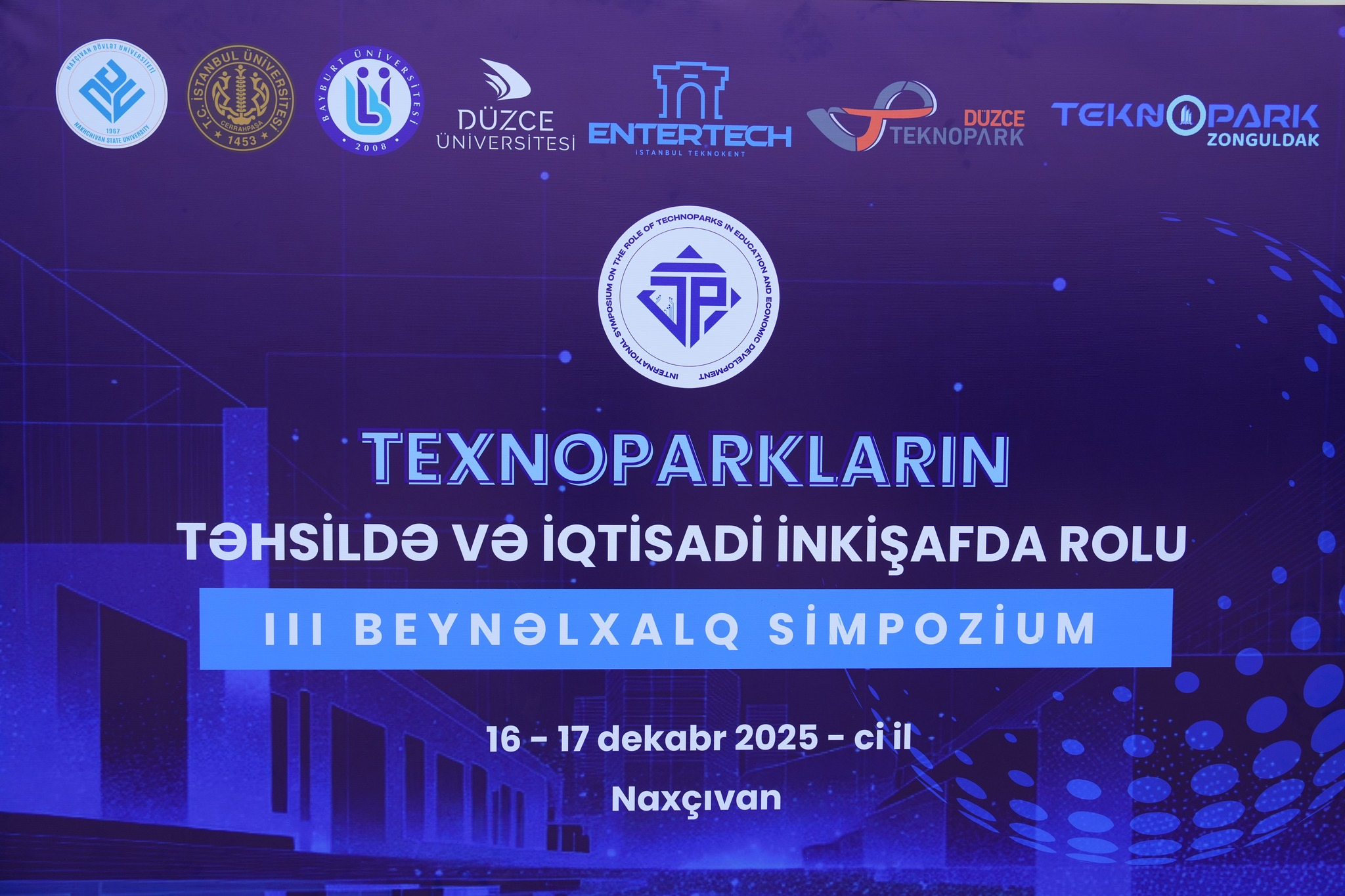 NDU-da “Texnoparkların təhsildə və iqtisadi inkişafda rolu” simpoziumu keçirilib