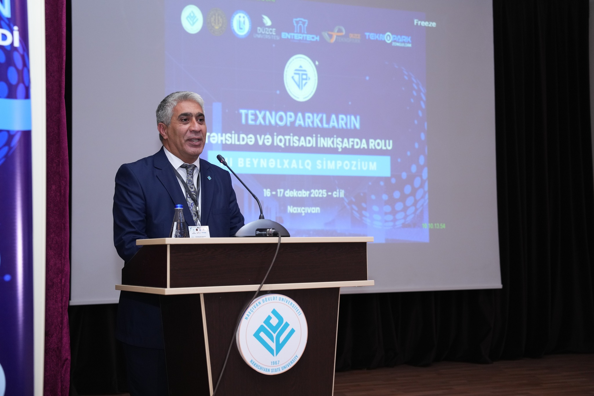 NDU-da “Texnoparkların təhsildə və iqtisadi inkişafda rolu” simpoziumu keçirilib