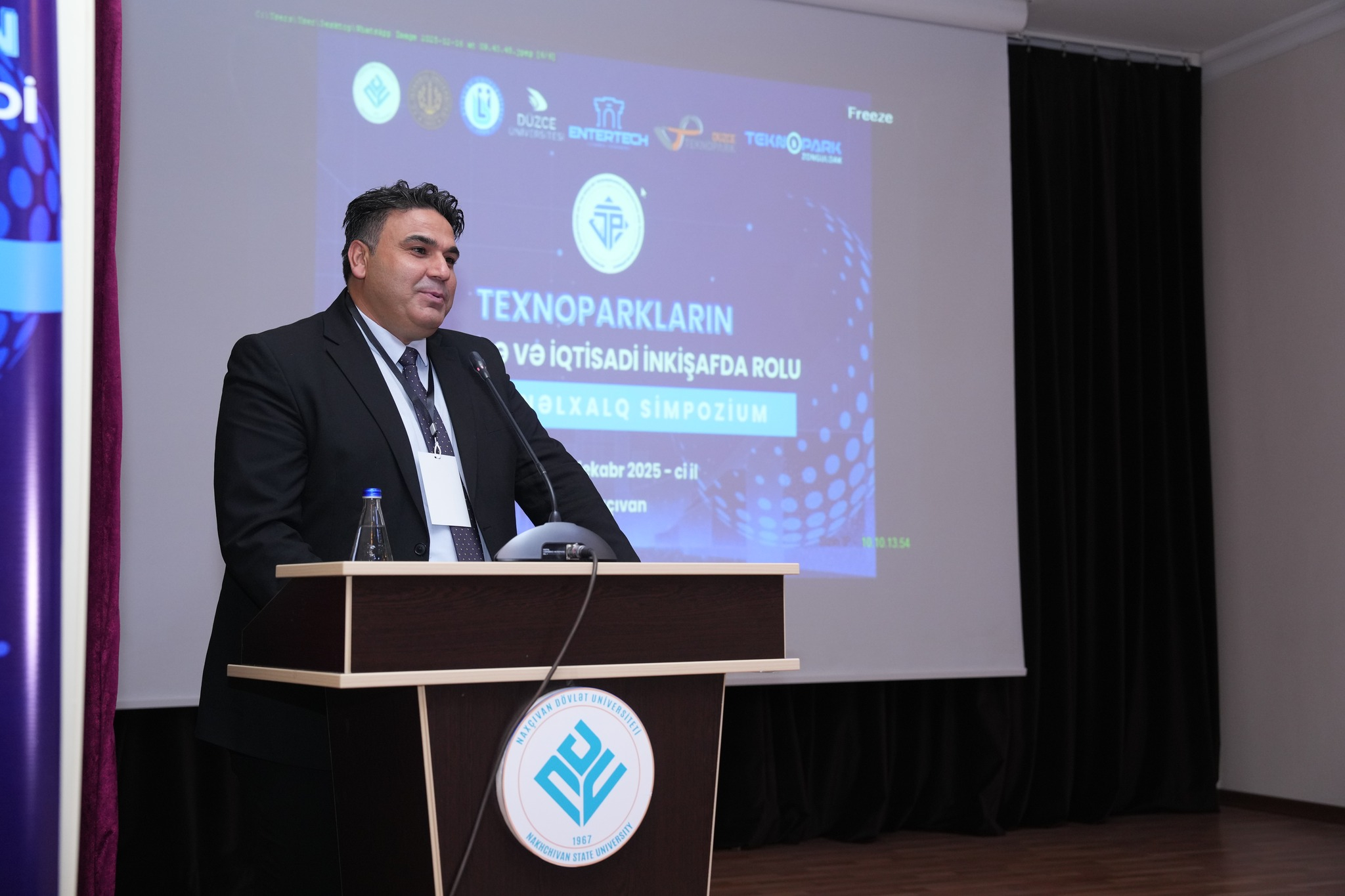 NDU-da “Texnoparkların təhsildə və iqtisadi inkişafda rolu” simpoziumu keçirilib