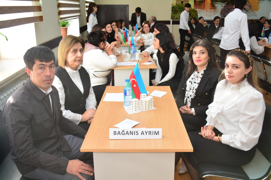 Qazaxda müəllimlər arasında intellektual bilik yarışı təşkil edilib