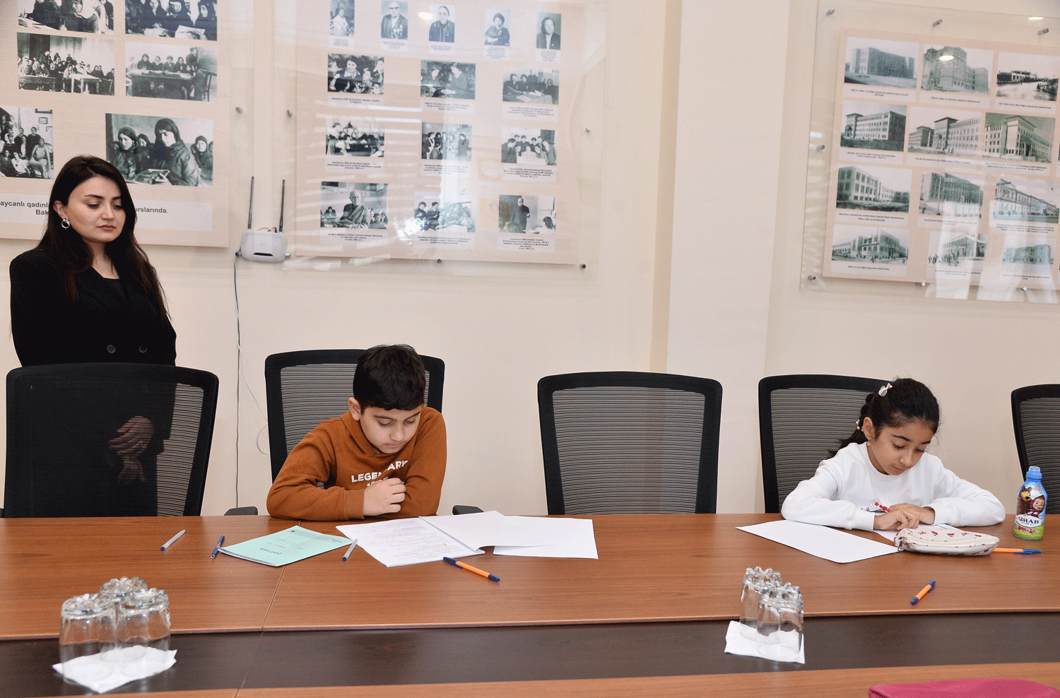 Məktəbi vaхtından əvvəl bitirmək istəyən şagirdlər imtahan veriblər