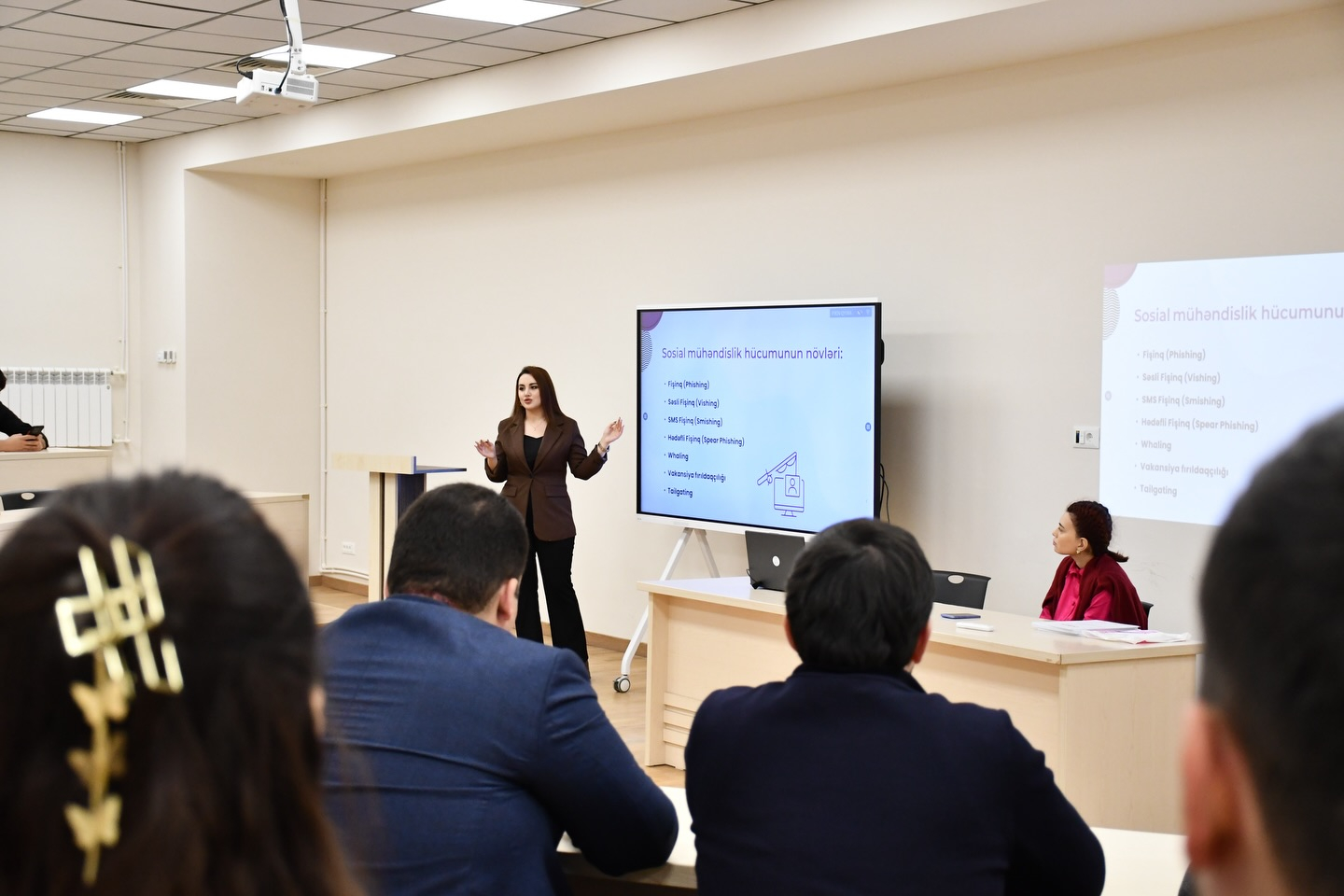 Qarabağ Universitetində kibertəhlükəsizliklə bağlı təlim keçirilib