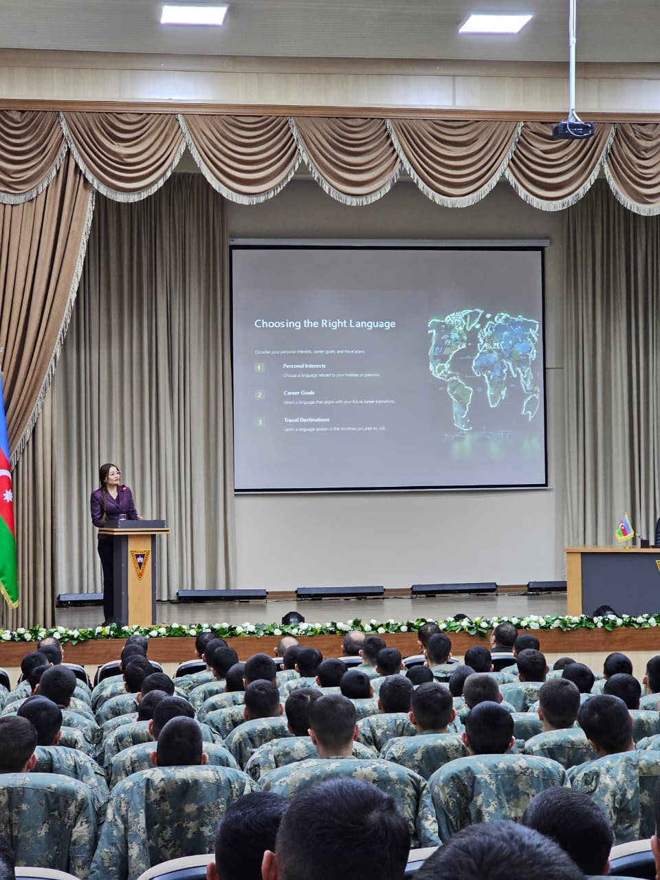 “Xarici dil öyrənmənin əhəmiyyəti və sürətli öyrənmə strategiyaları” mövzusunda seminar keçirilib