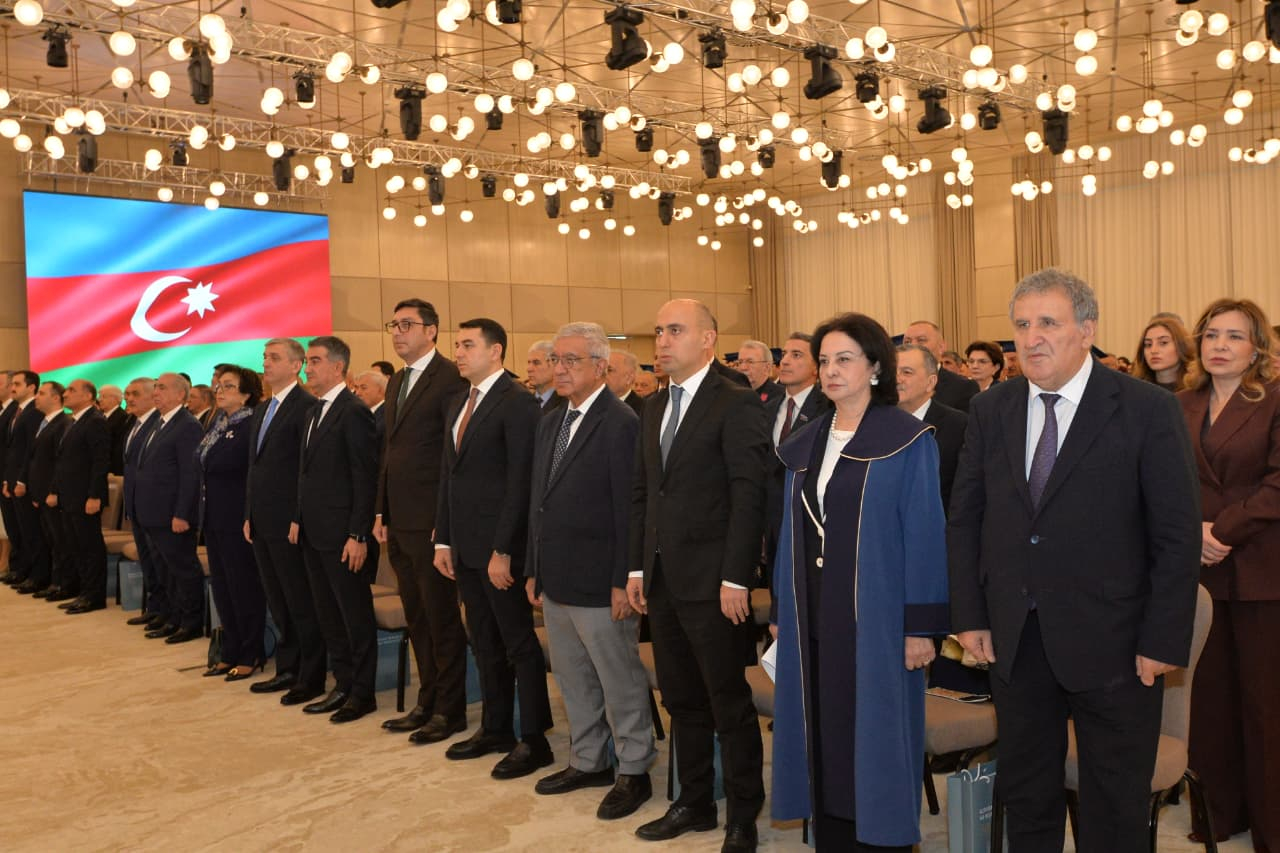 AzMİU-nun 50 illik yubileyi təntənəli şəkildə qeyd olunub