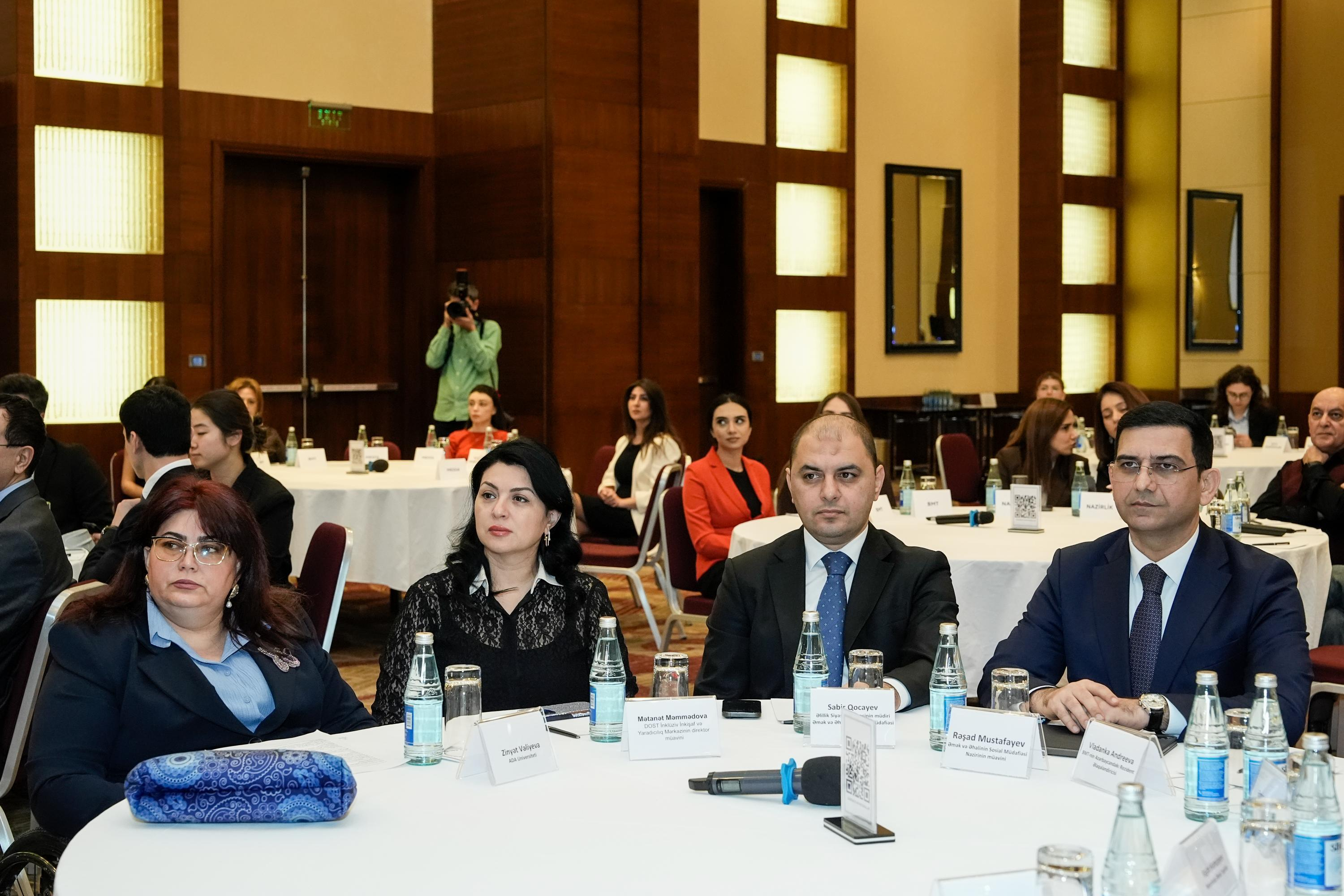 “Mediada inklüziv dildən istifadənin təşviqi” mövzusunda seminar keçirilib