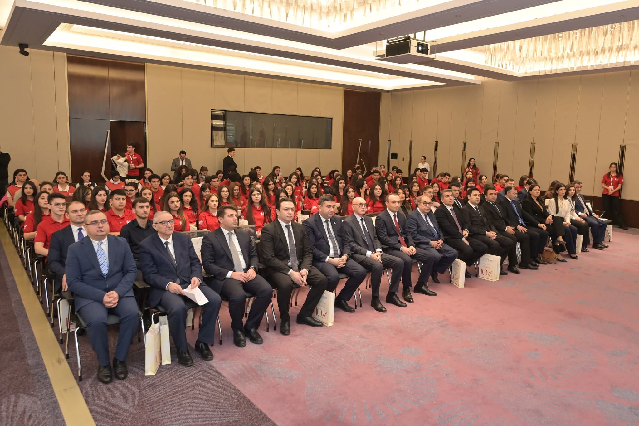 “Bir Könüllü” təşkilatının 10 illik yubiley tədbiri keçirilib