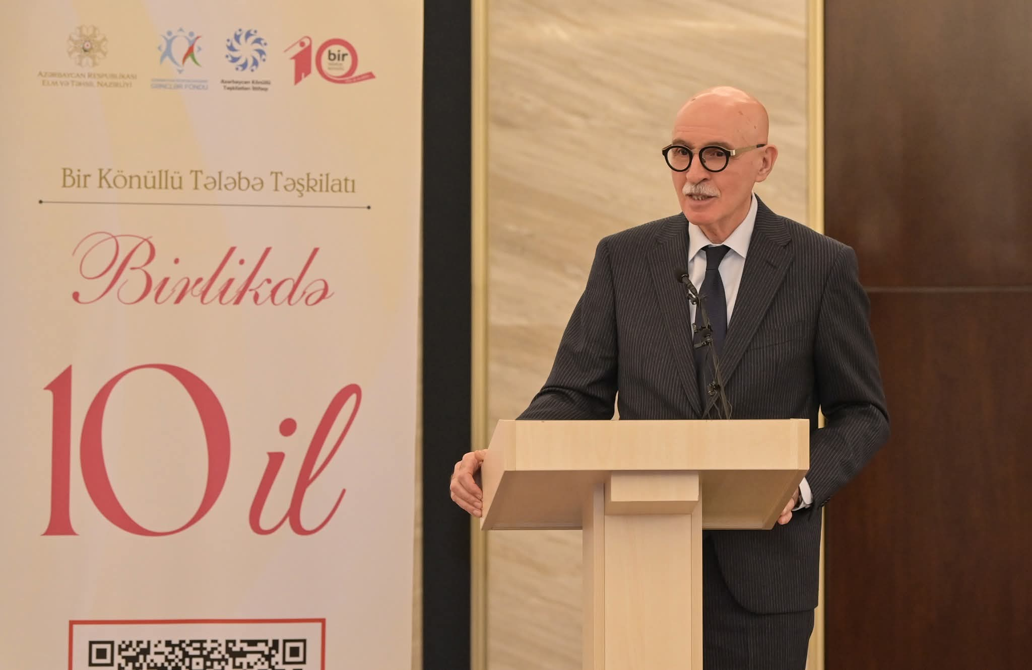 “Bir Könüllü” təşkilatının 10 illik yubiley tədbiri keçirilib