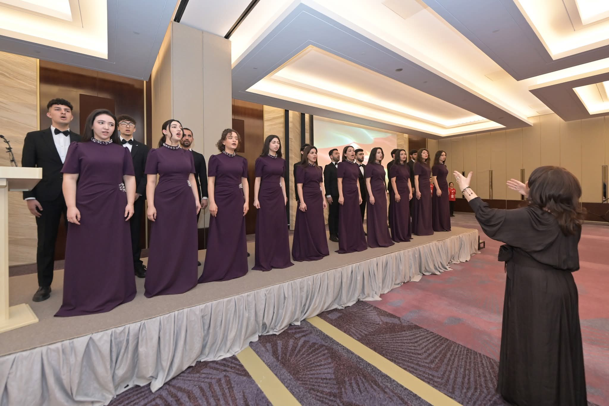 “Bir Könüllü” təşkilatının 10 illik yubiley tədbiri keçirilib