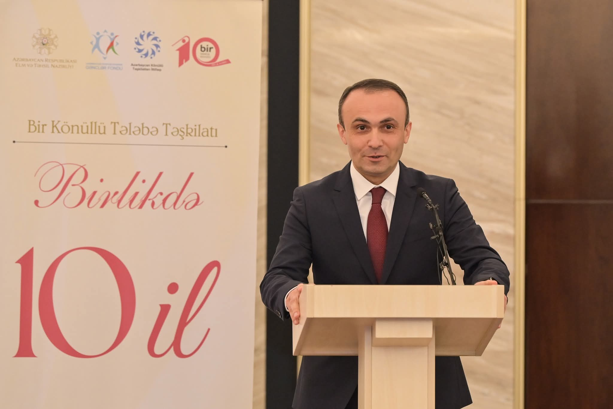 “Bir Könüllü” təşkilatının 10 illik yubiley tədbiri keçirilib