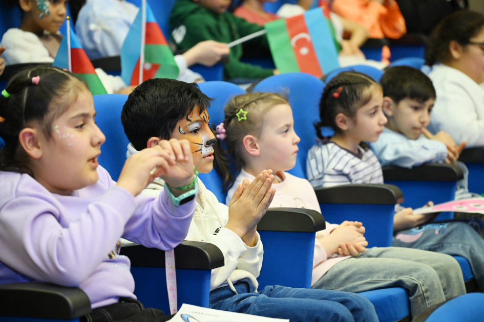 Leyla Əliyeva “ASAN Məktub” sosial proqramının 10 illiyinə həsr olunan tədbirdə iştirak edib